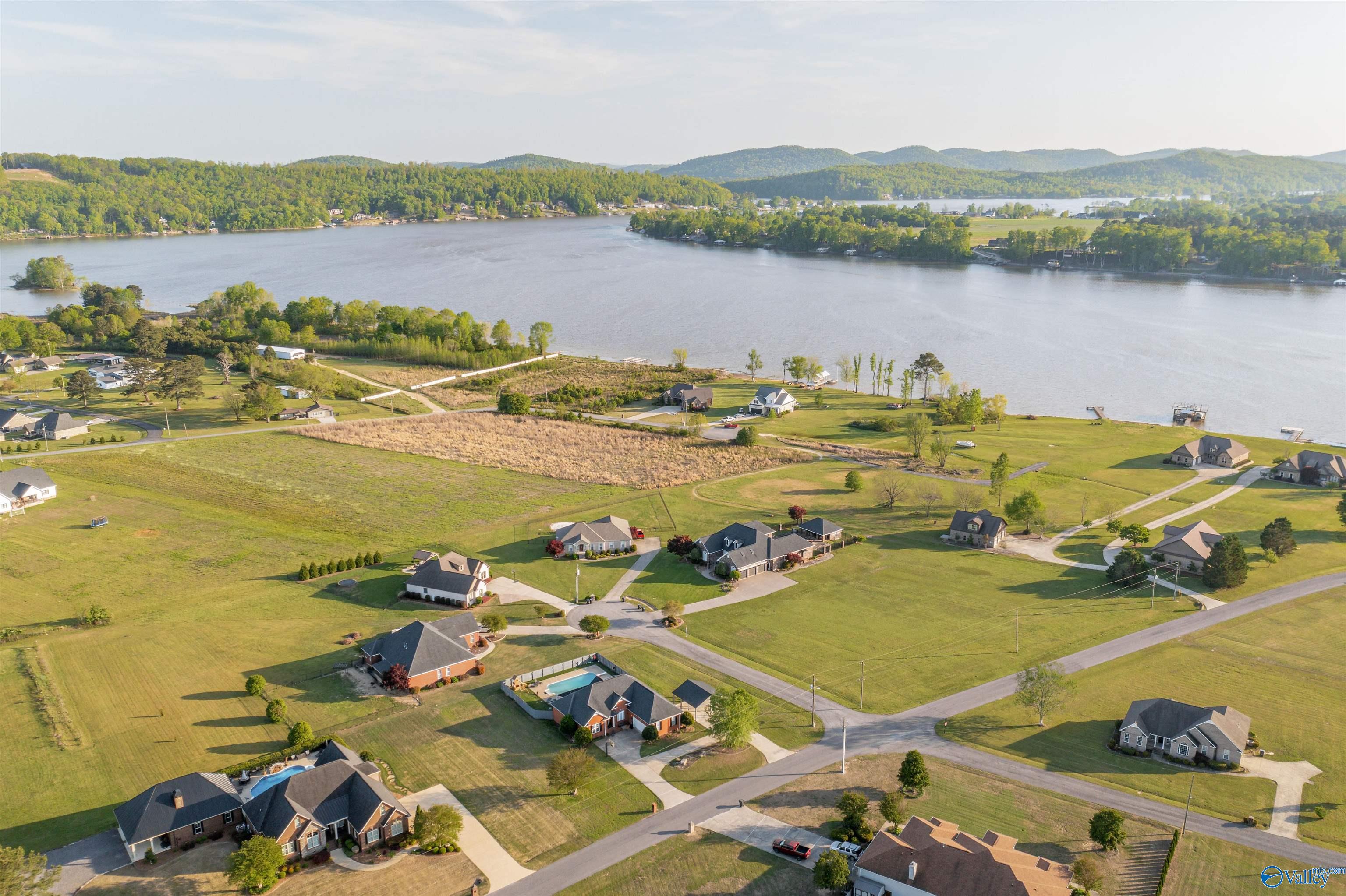 1195 Summerset Place