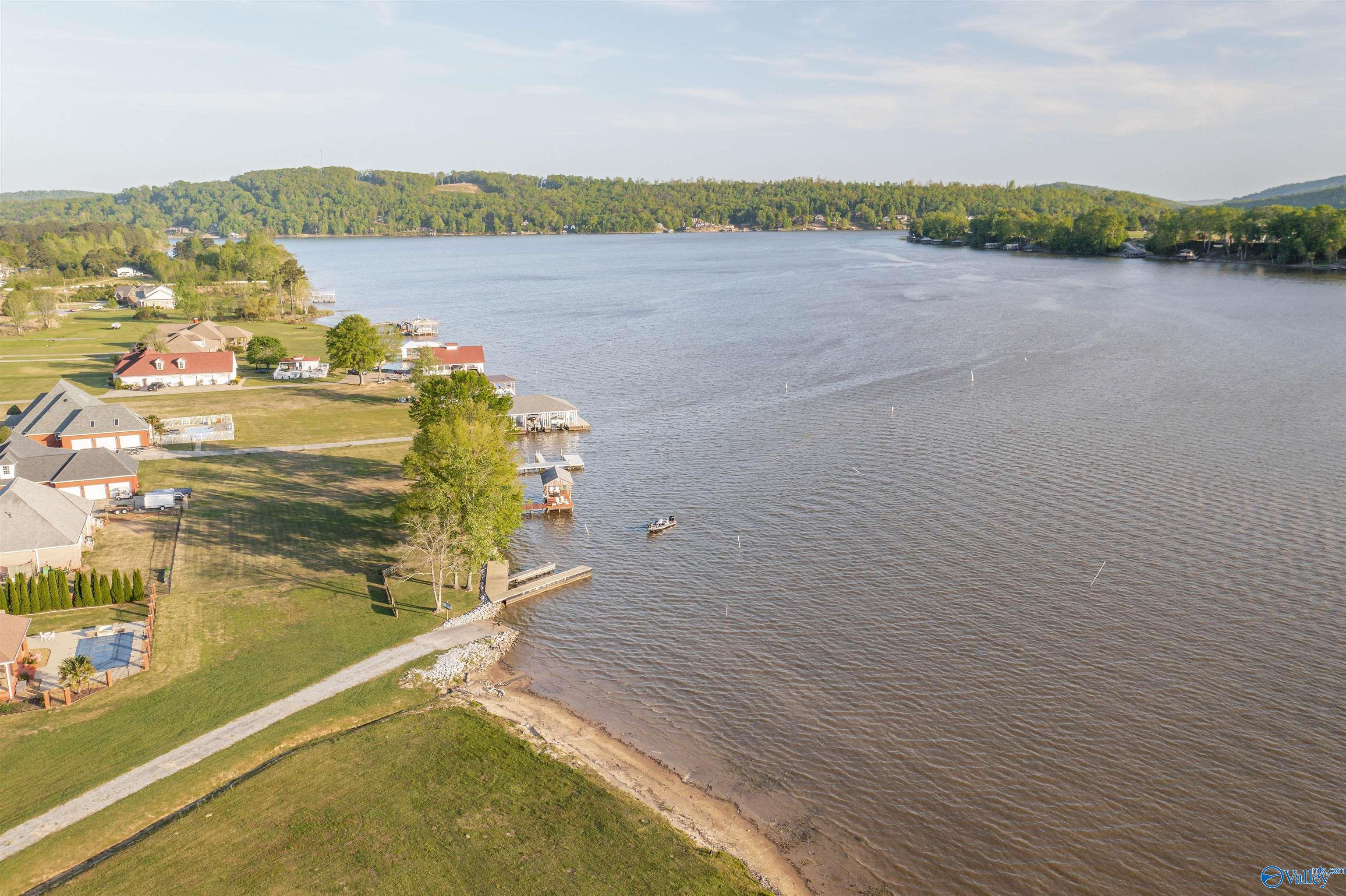 1195 Summerset Place