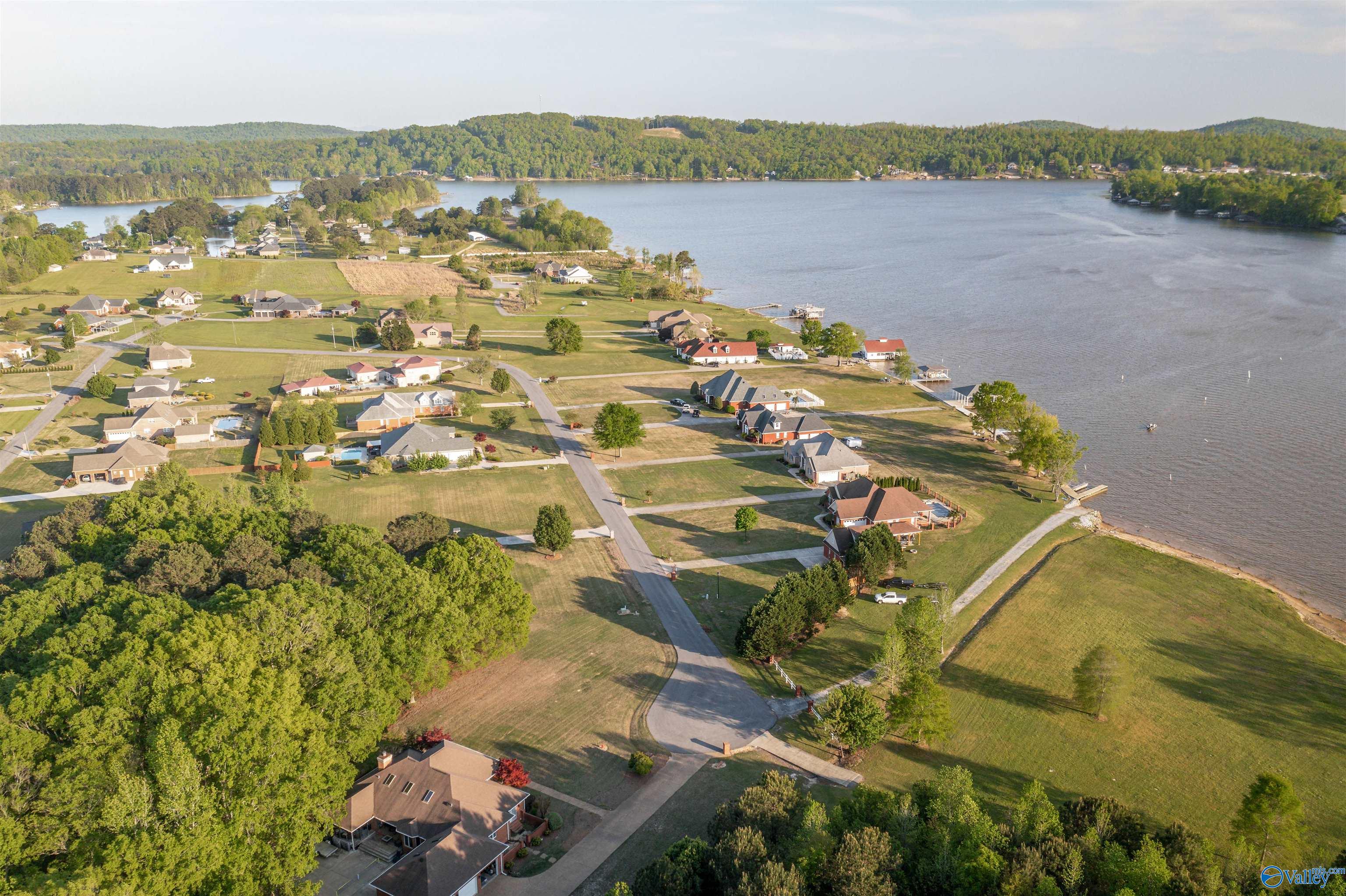 1195 Summerset Place