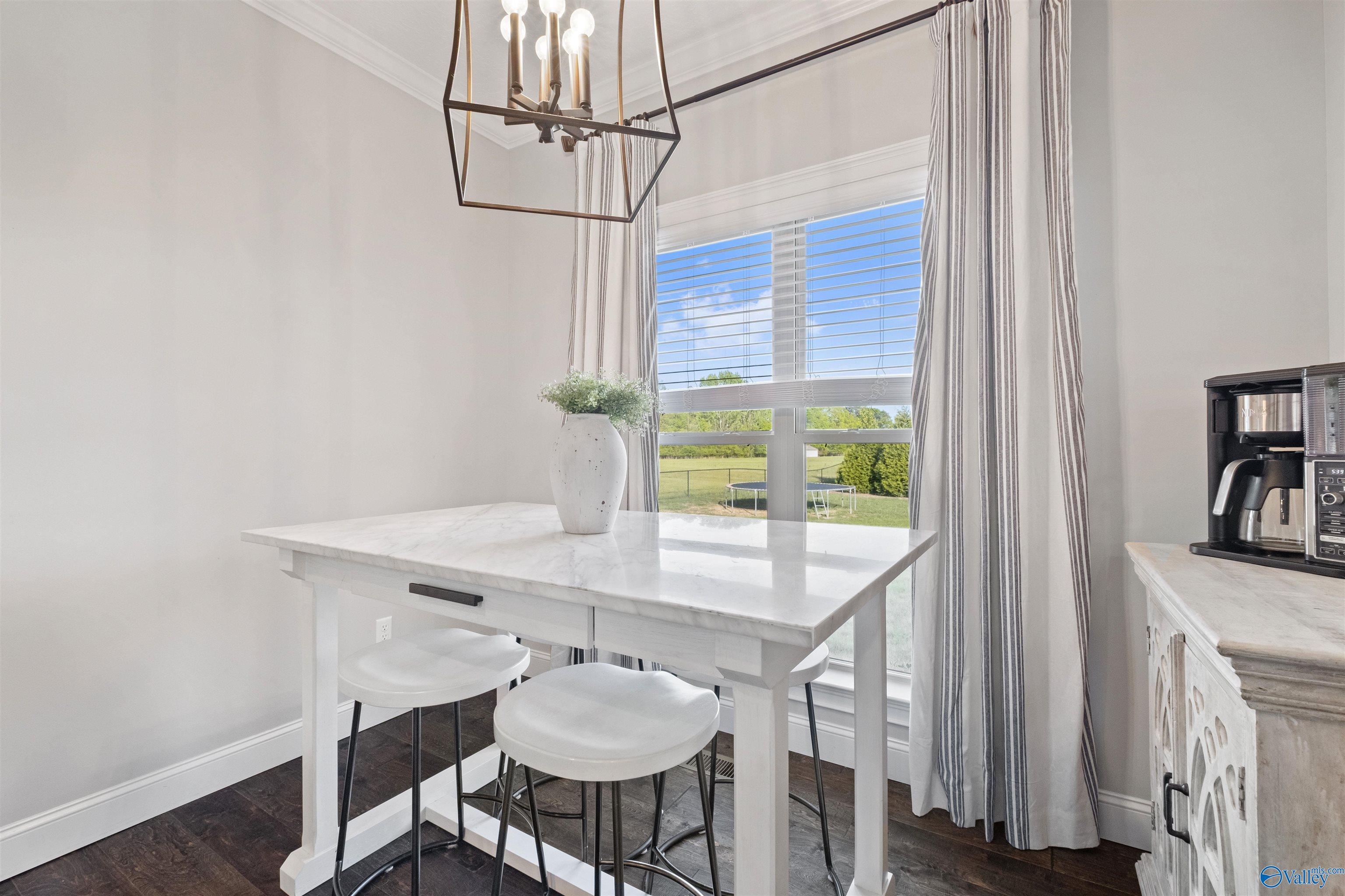 1195 Summerset Place