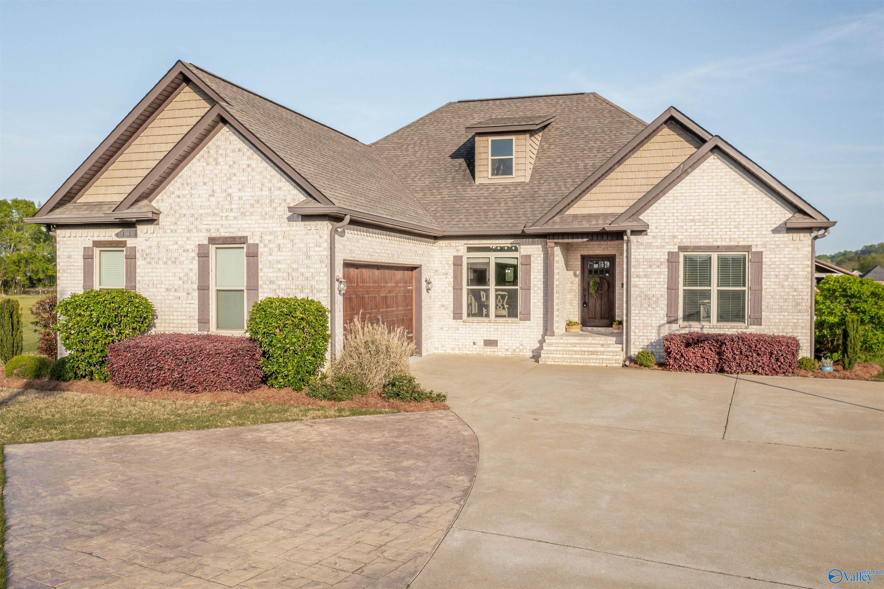 1195 Summerset Place