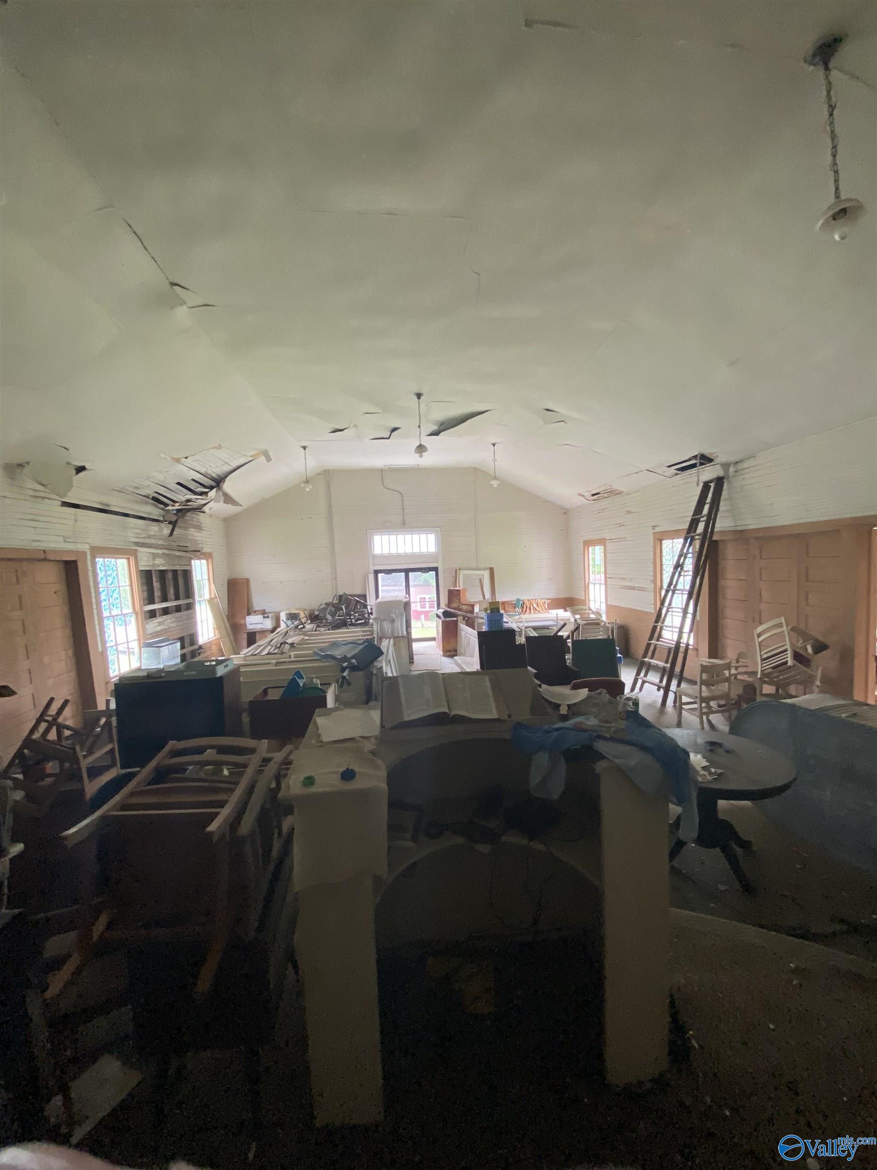 1501 W Tuscaloosa Avenue