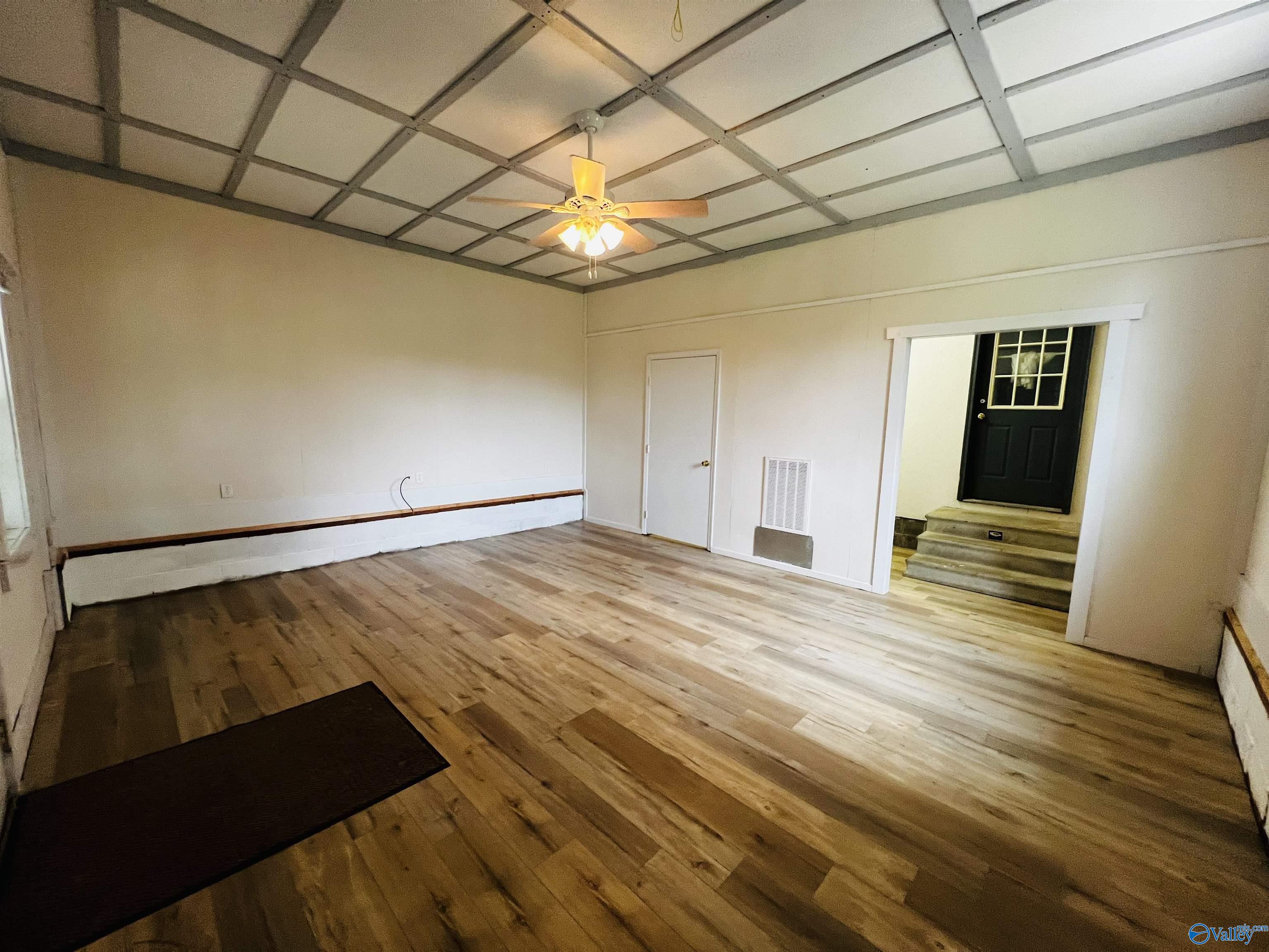 781 Lloyd Rd