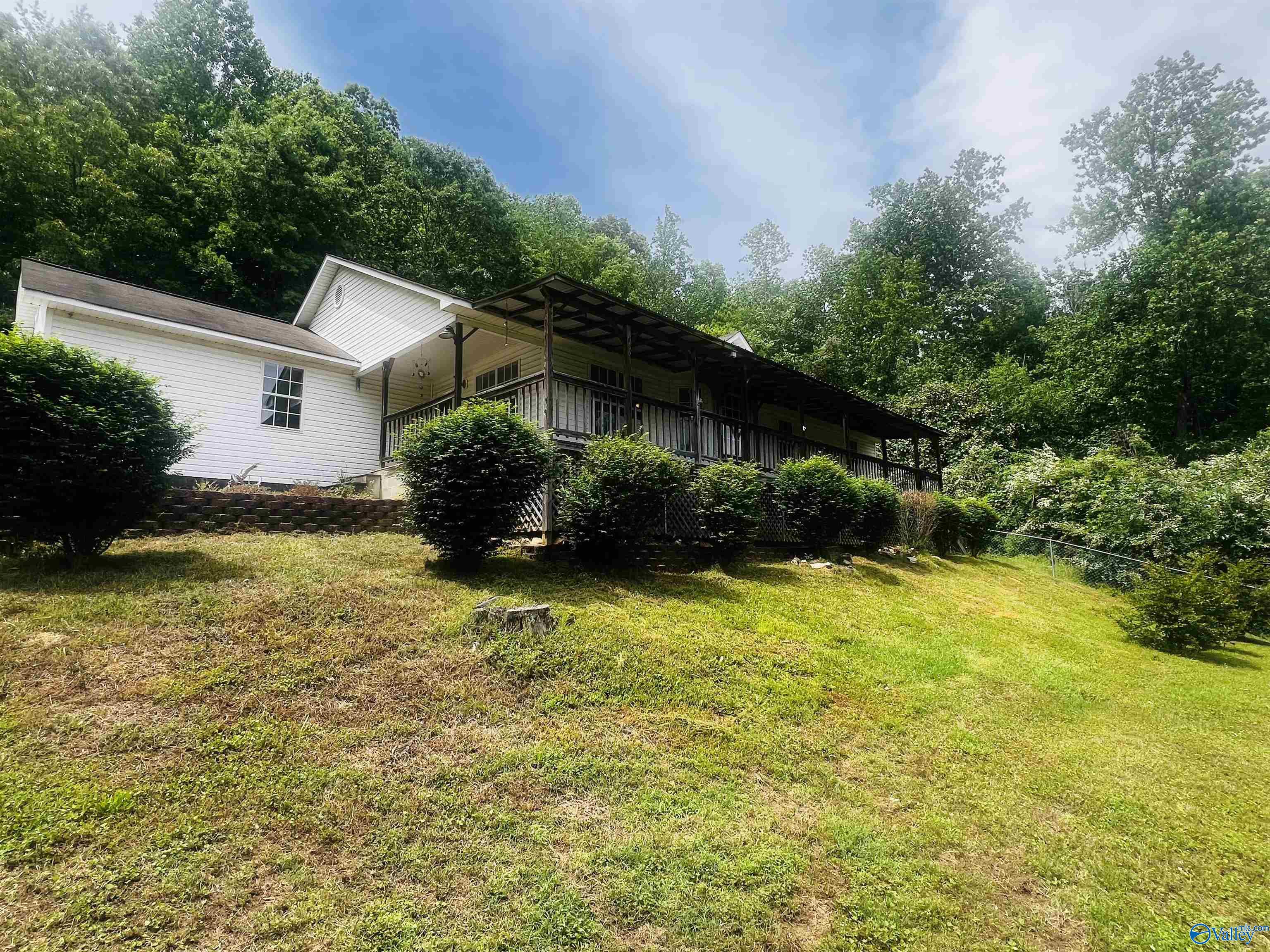 781 Lloyd Rd