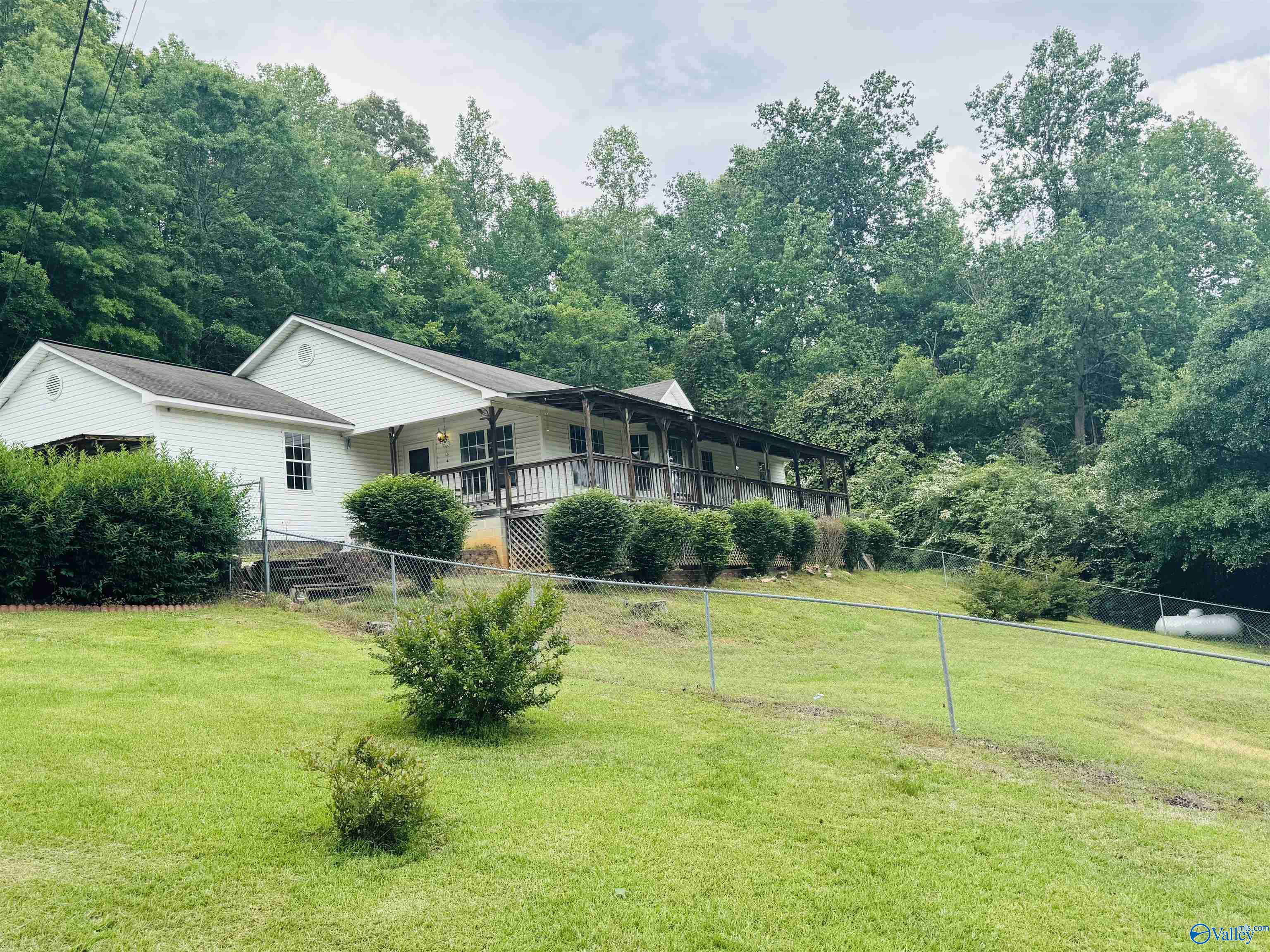 781 Lloyd Rd