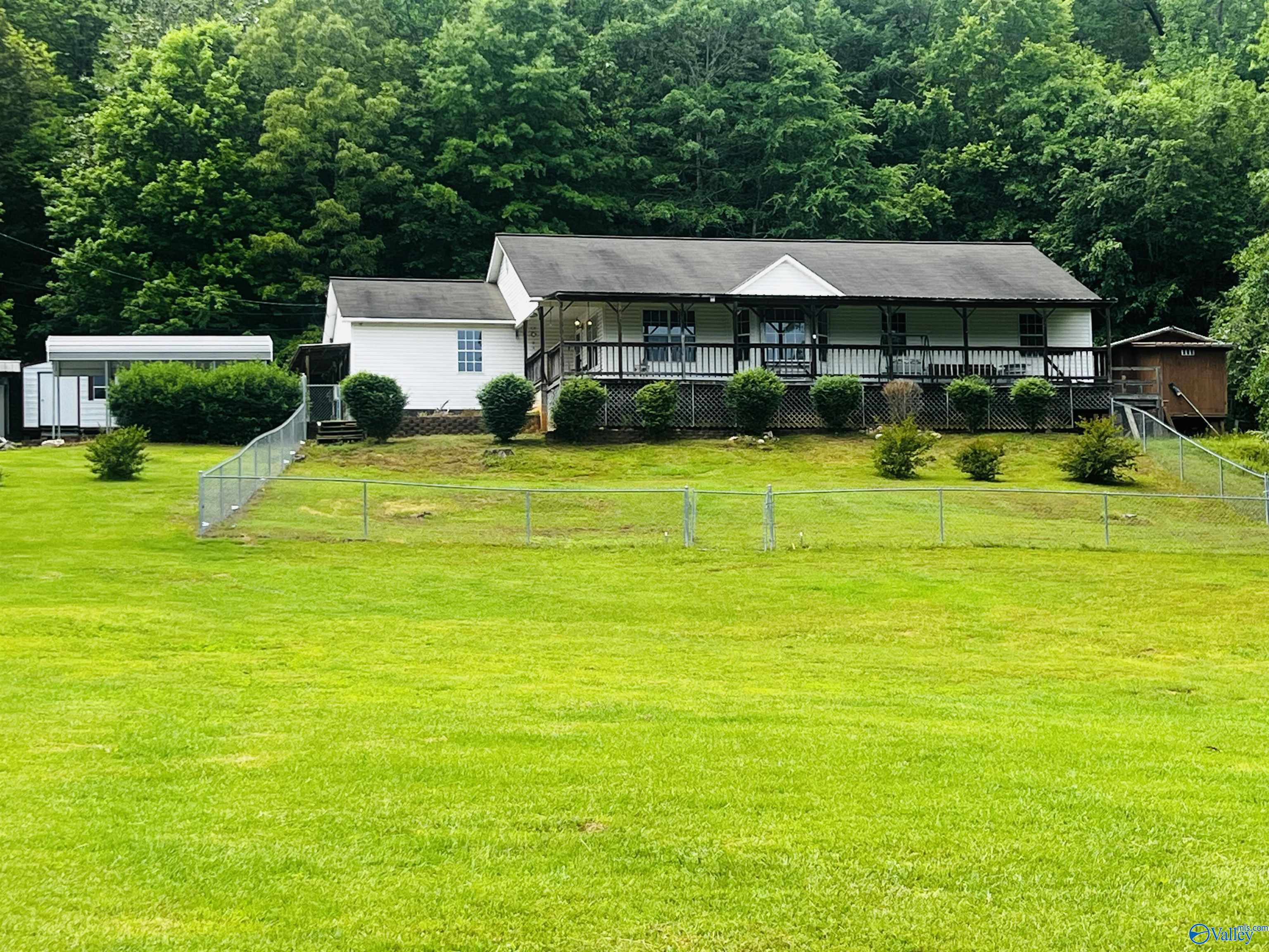 781 Lloyd Rd
