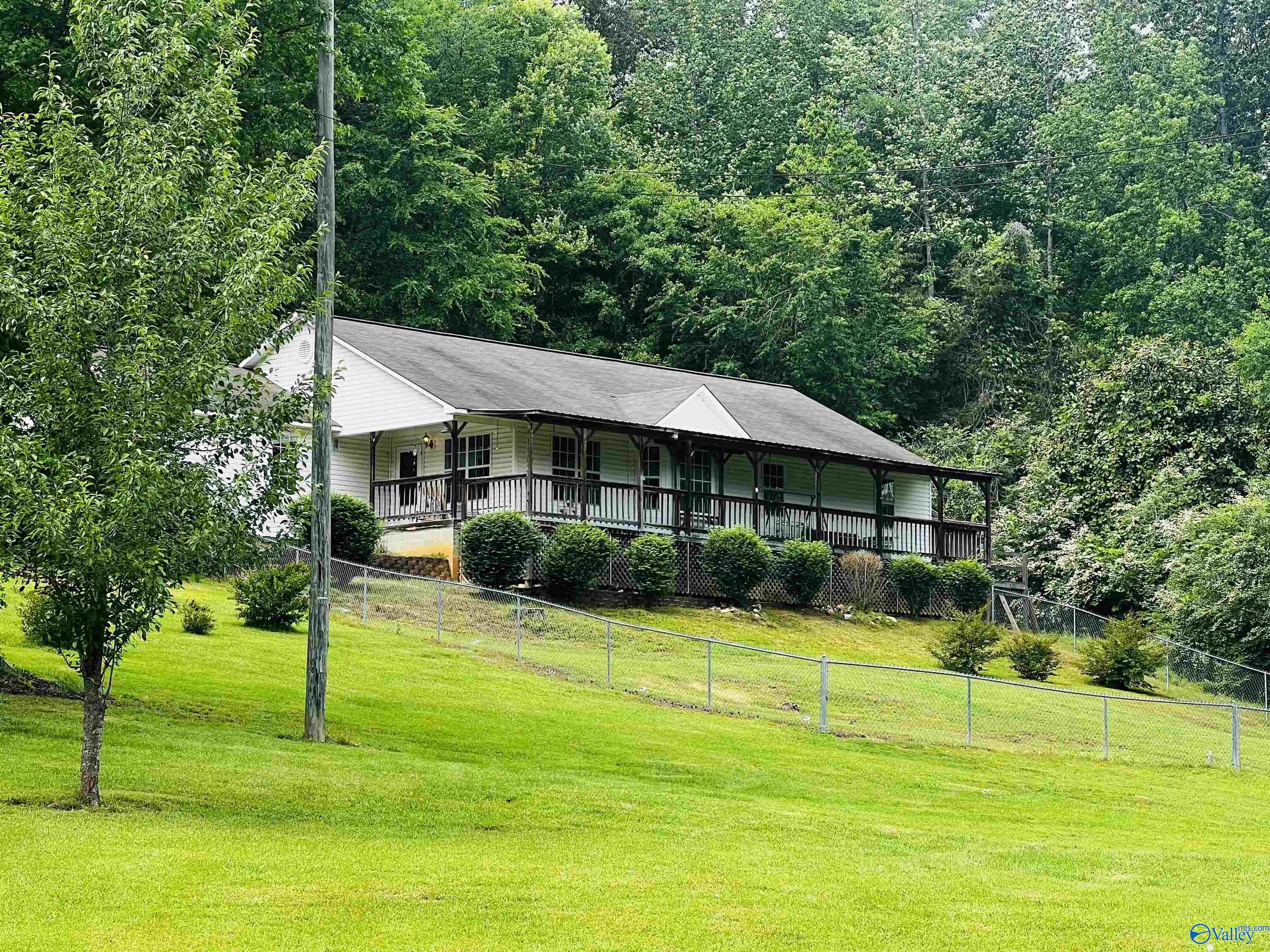 781 Lloyd Rd