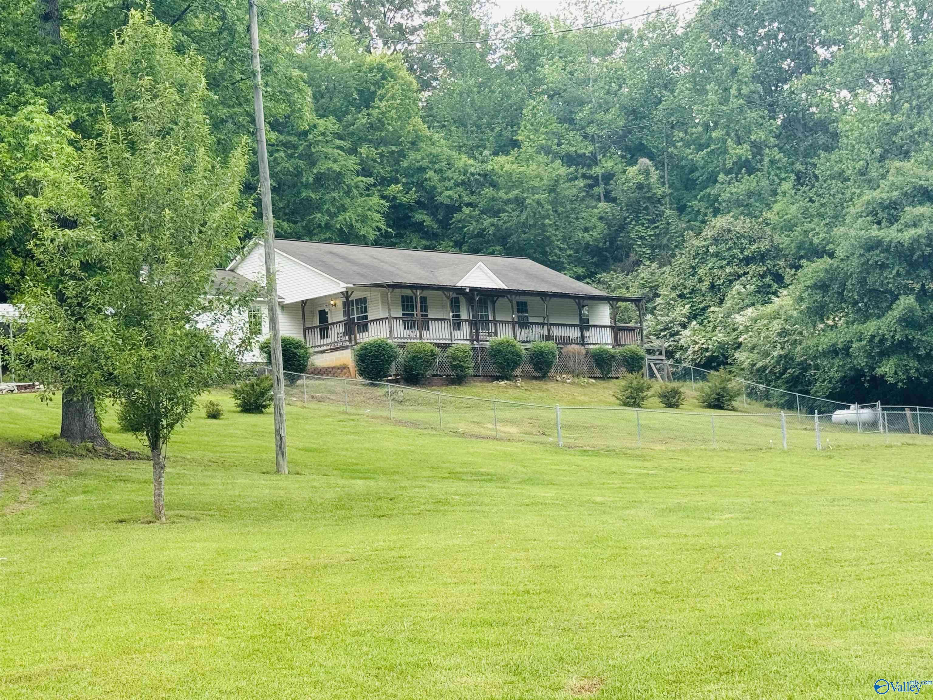 781 Lloyd Rd