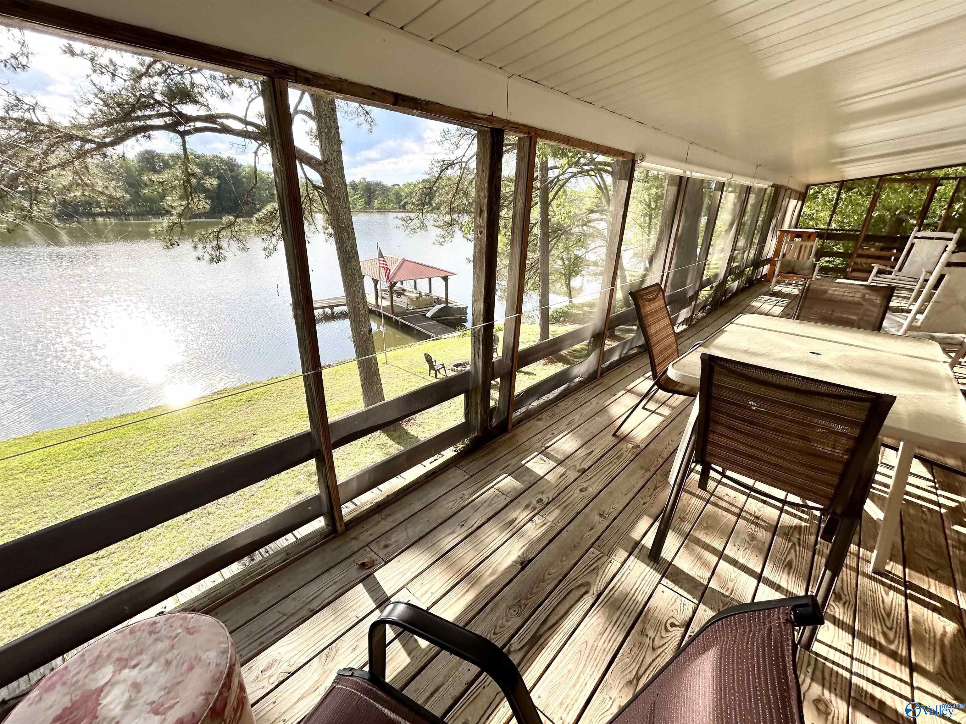 714 E East Riverview Drive