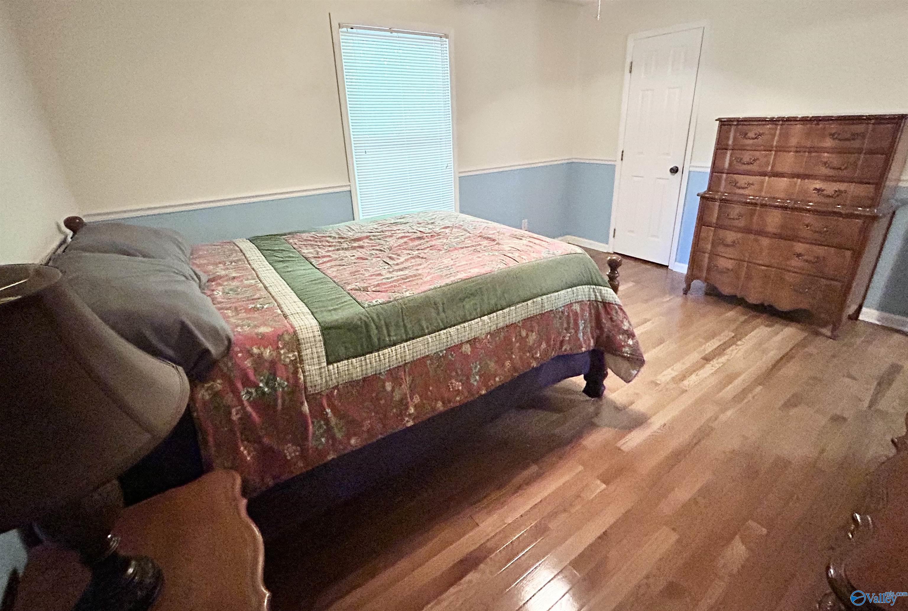 714 E East Riverview Drive