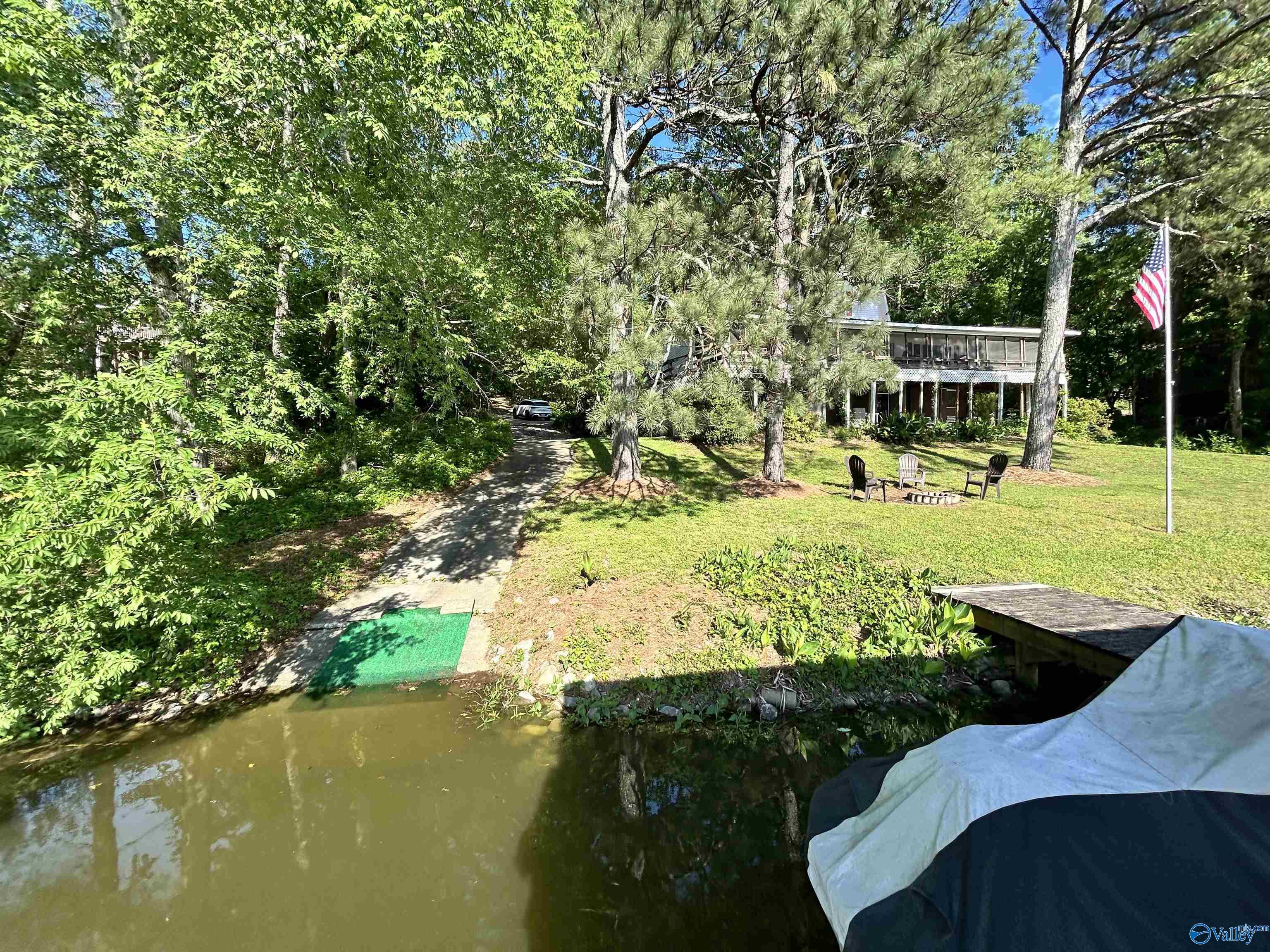 714 E East Riverview Drive