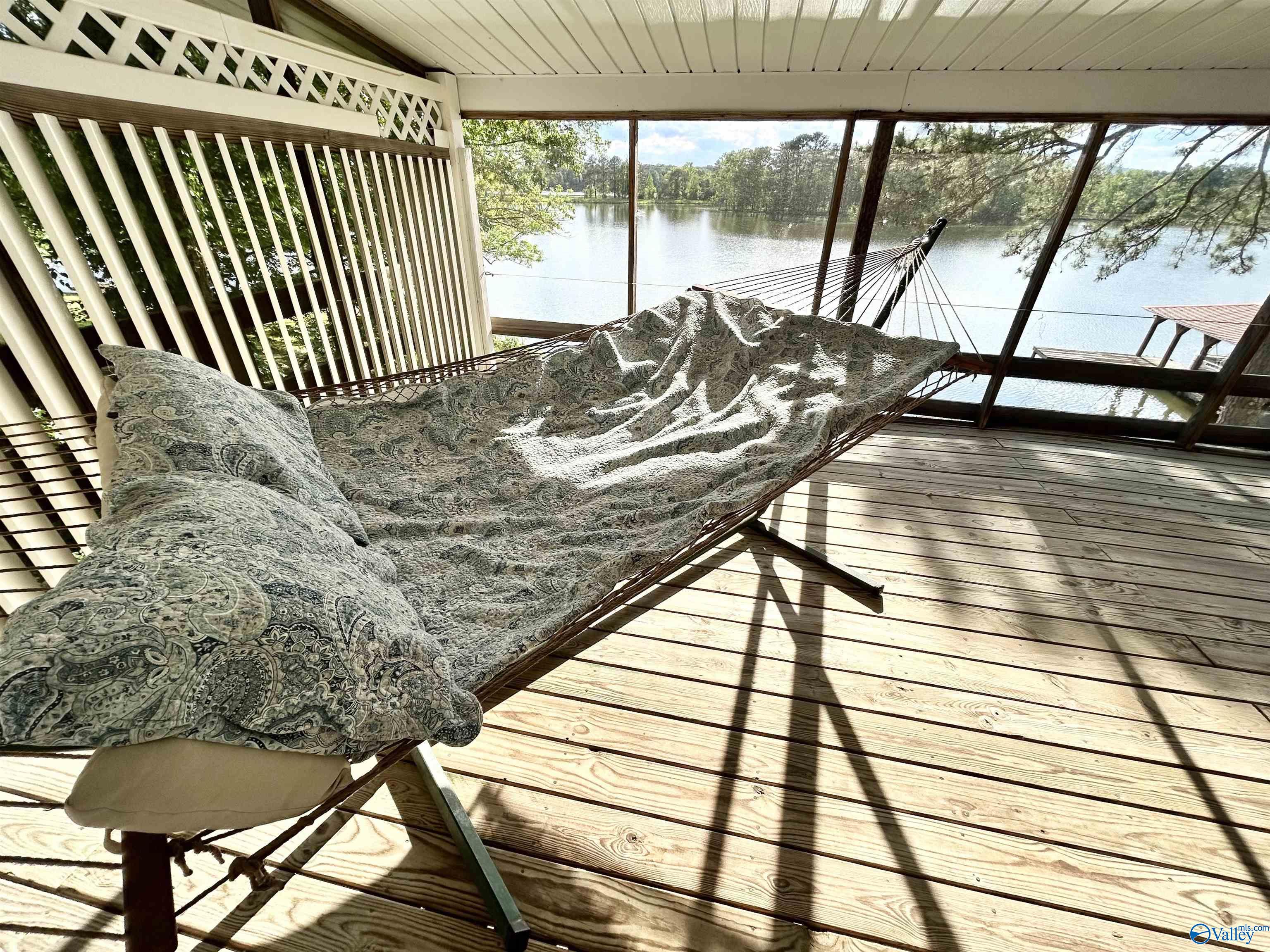 714 E East Riverview Drive