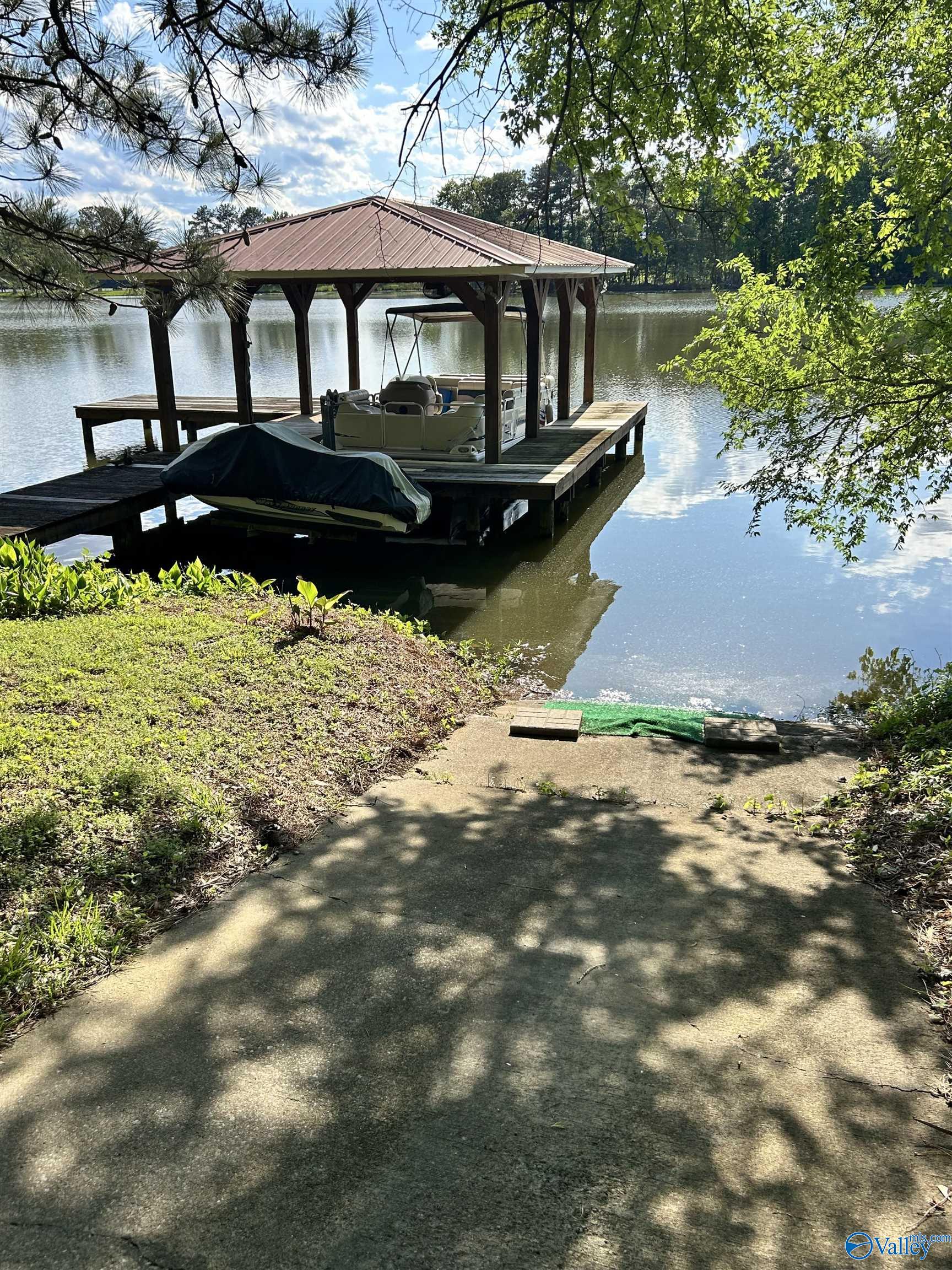 714 E East Riverview Drive