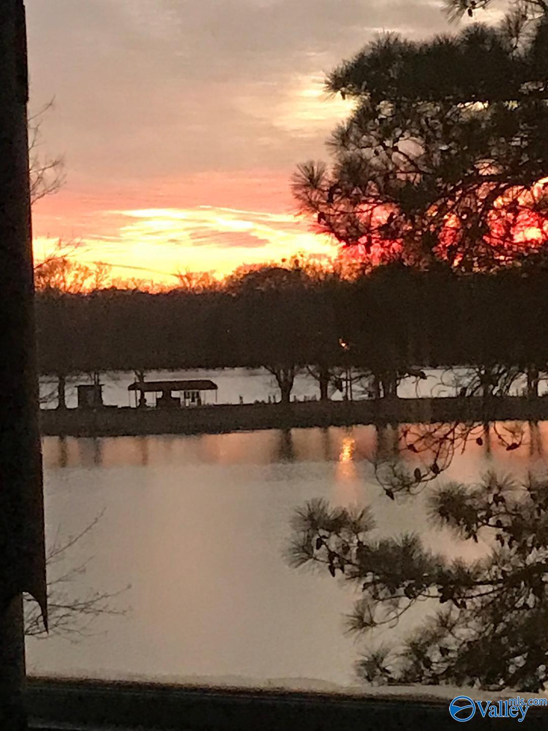 714 E East Riverview Drive