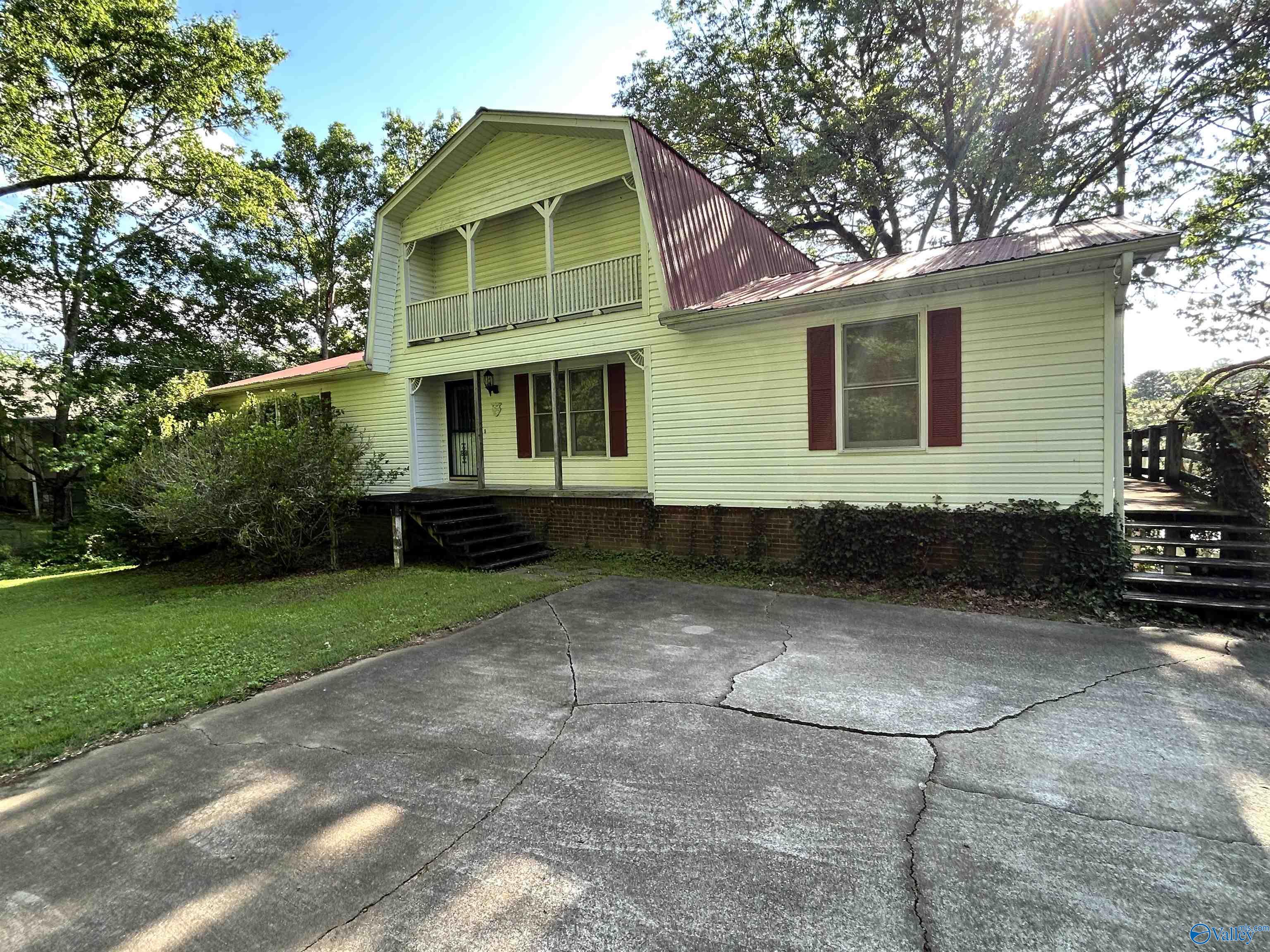 714 E East Riverview Drive