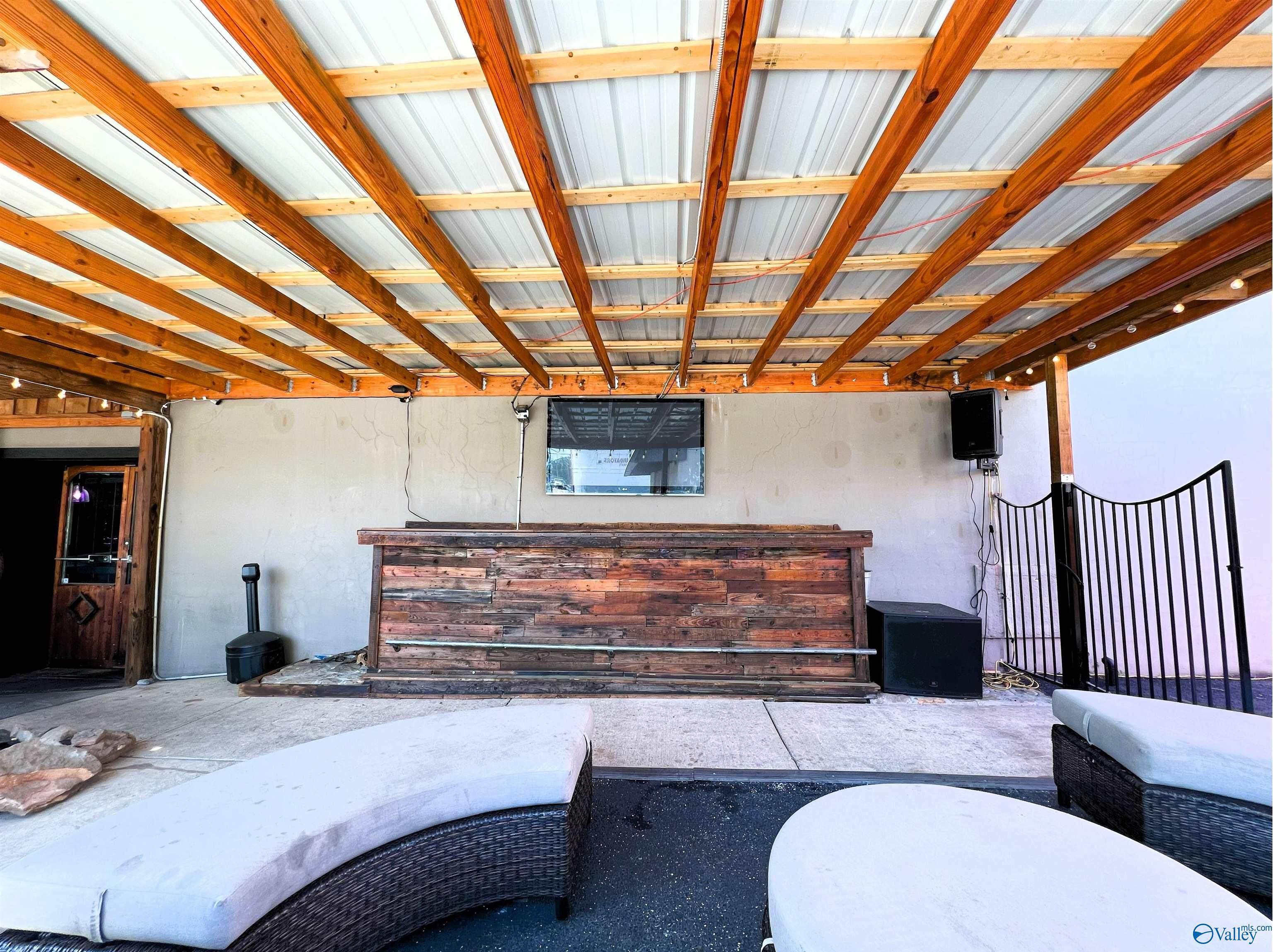 710 East Broad Street