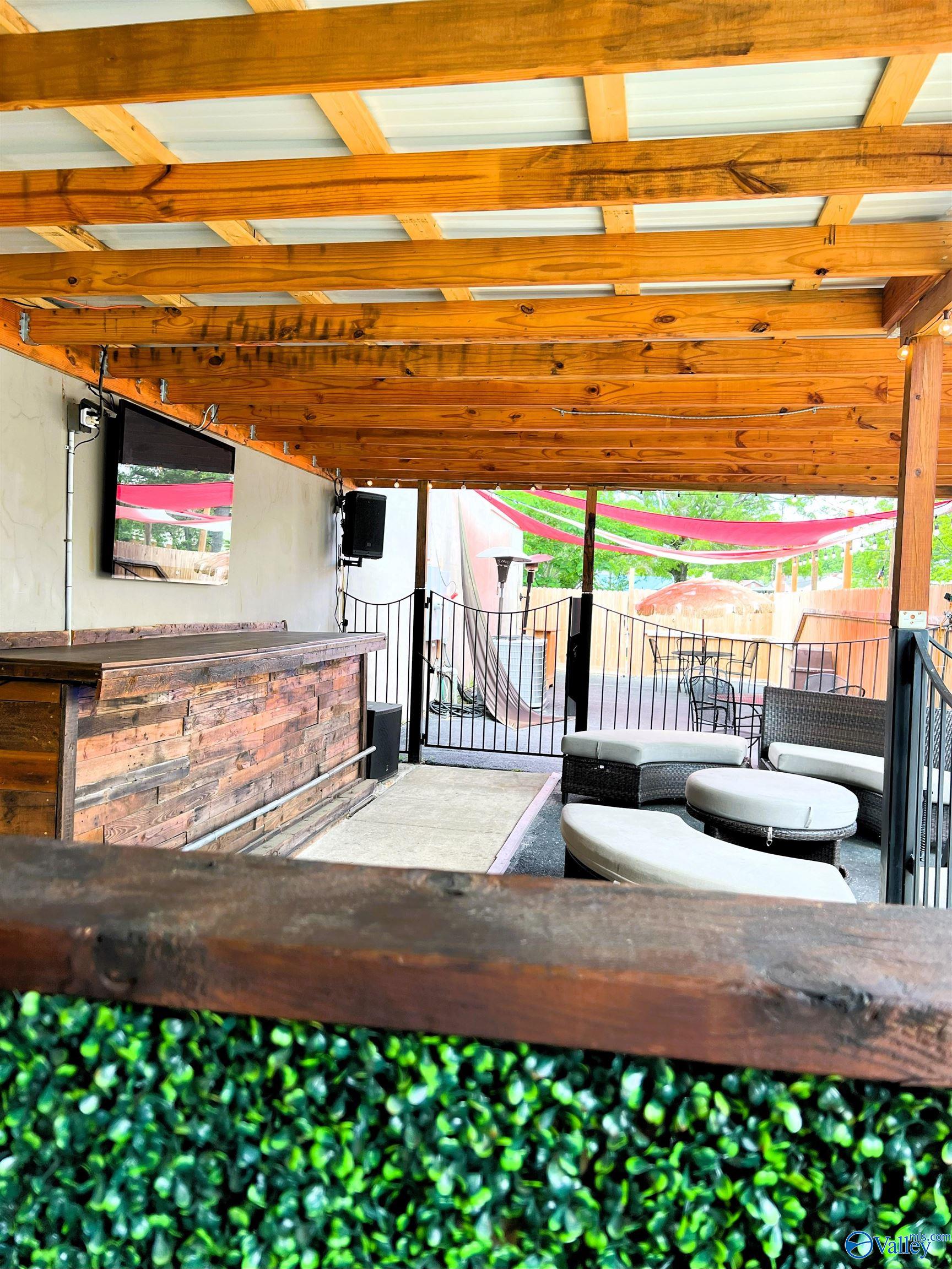 710 East Broad Street