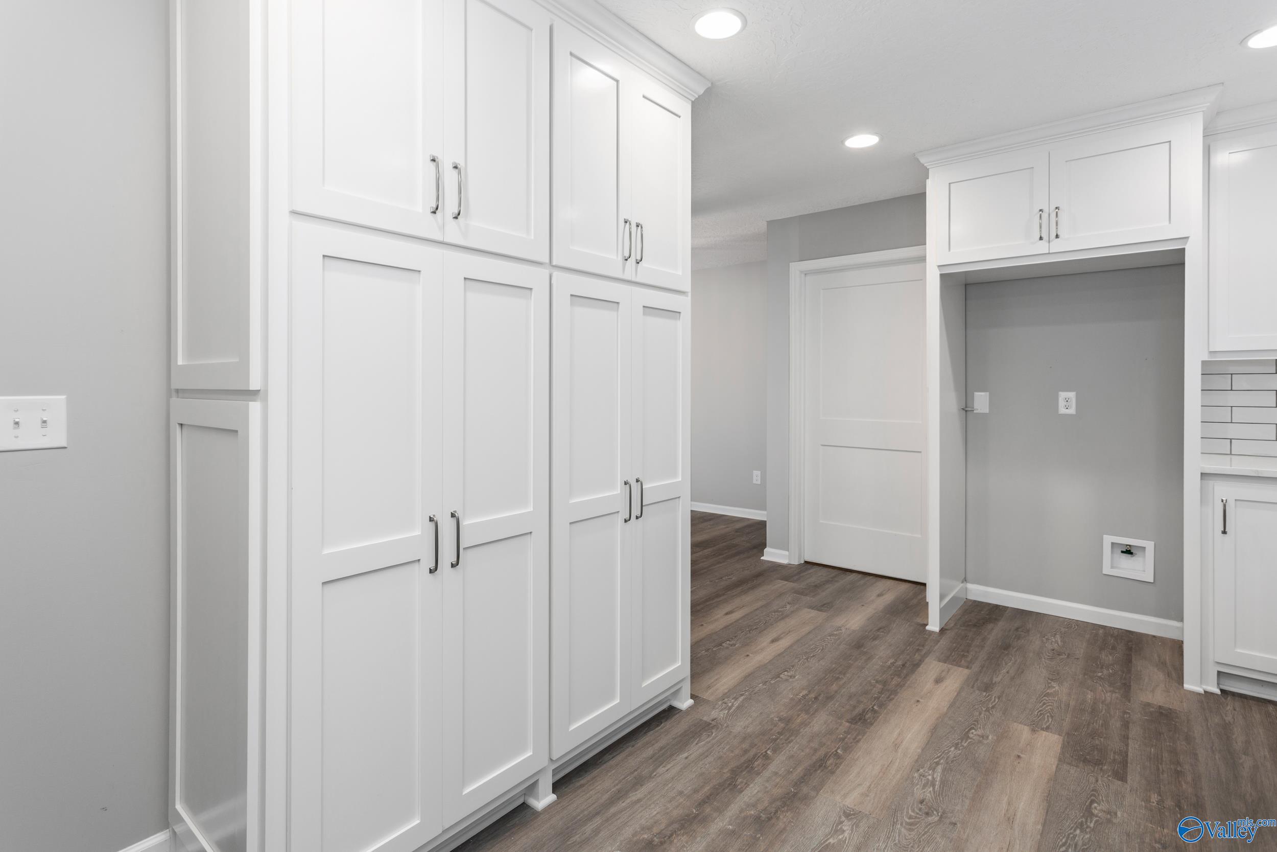 124 Glen Oaks Circle