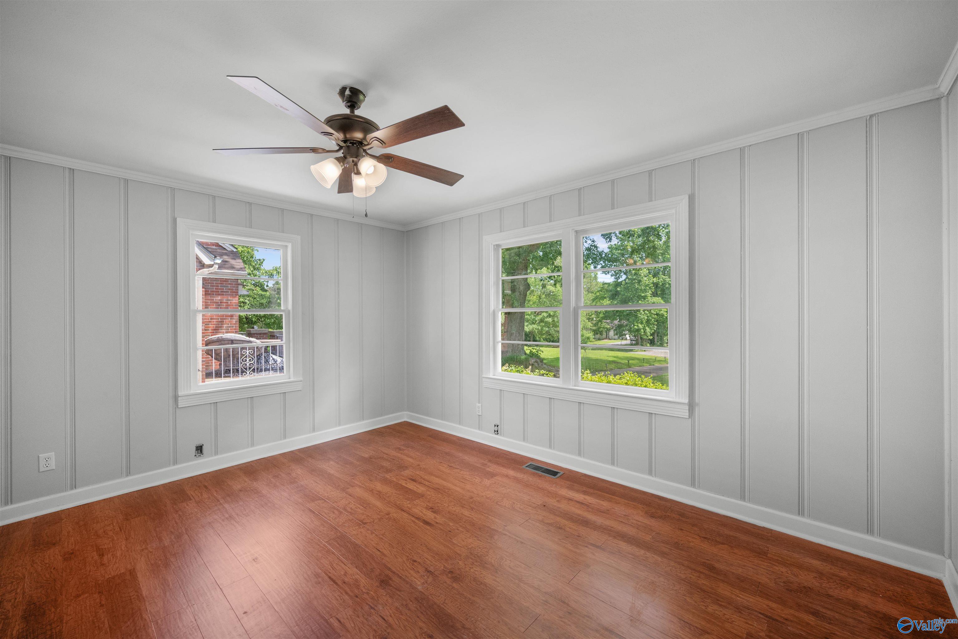 1202 Goodyear Avenue