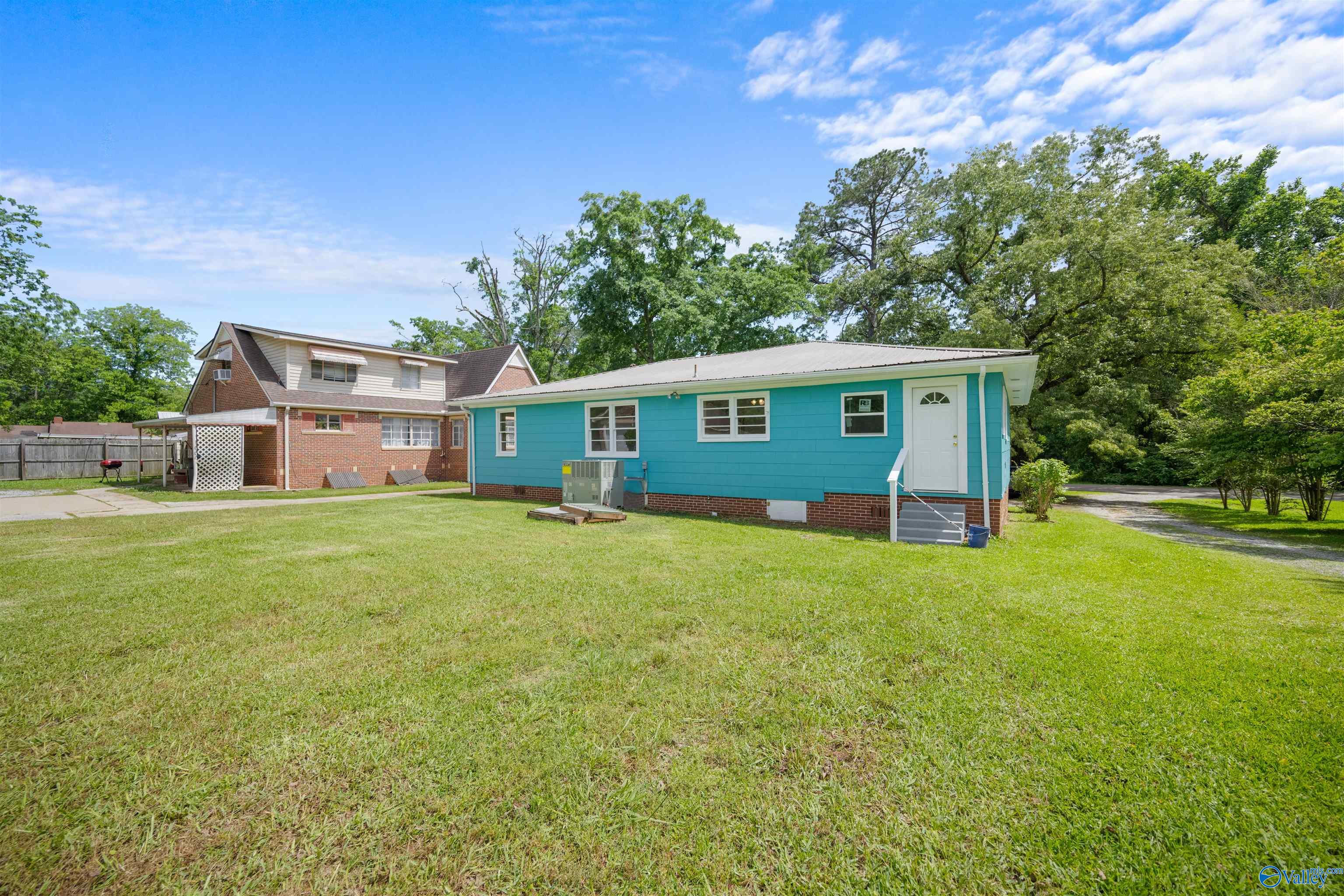 1202 Goodyear Avenue