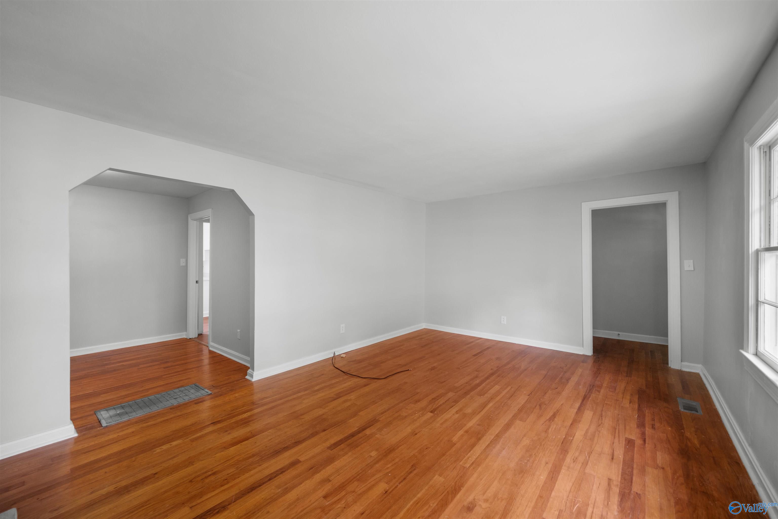 1202 Goodyear Avenue