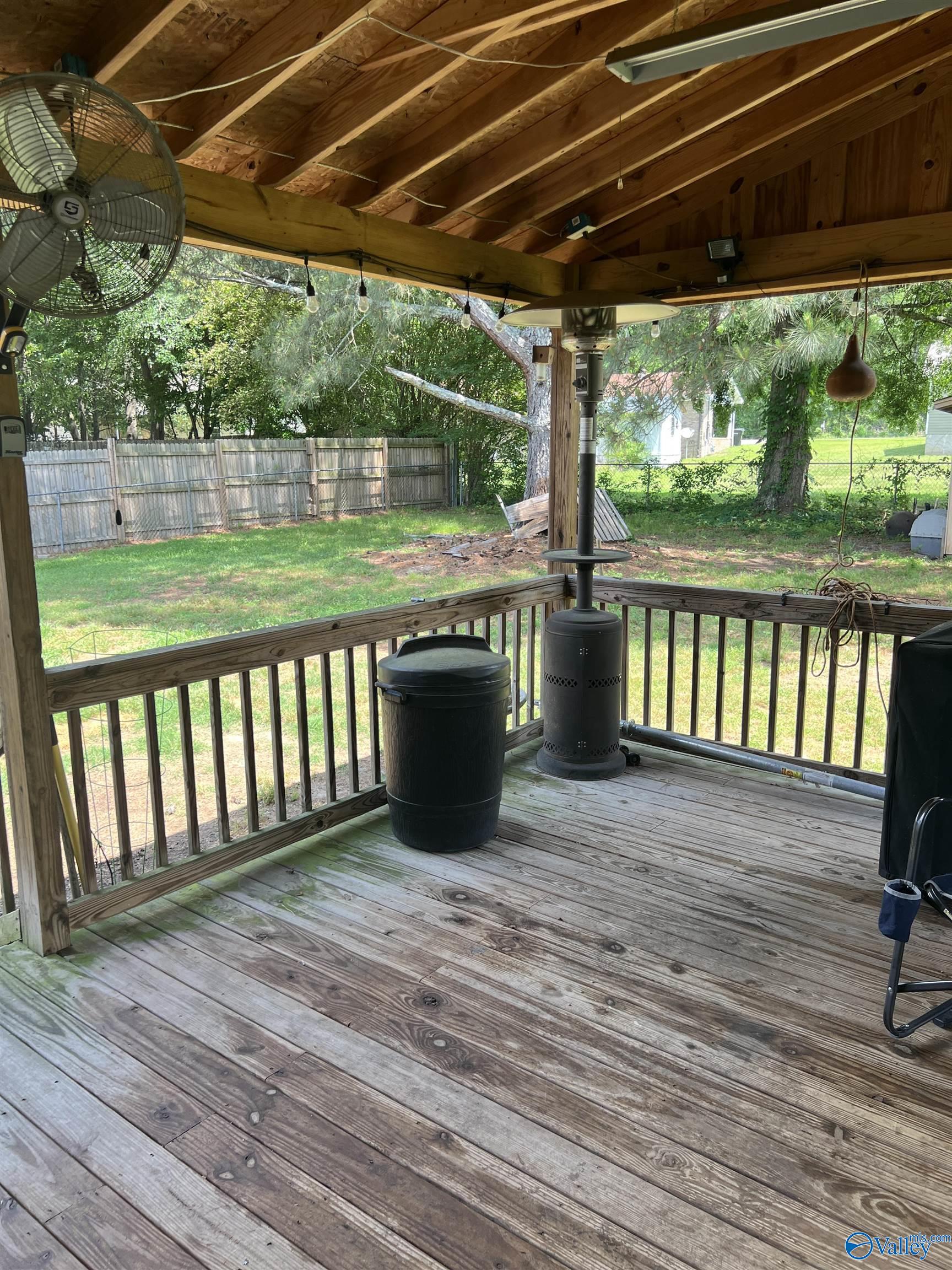 2143 Meadowood Drive