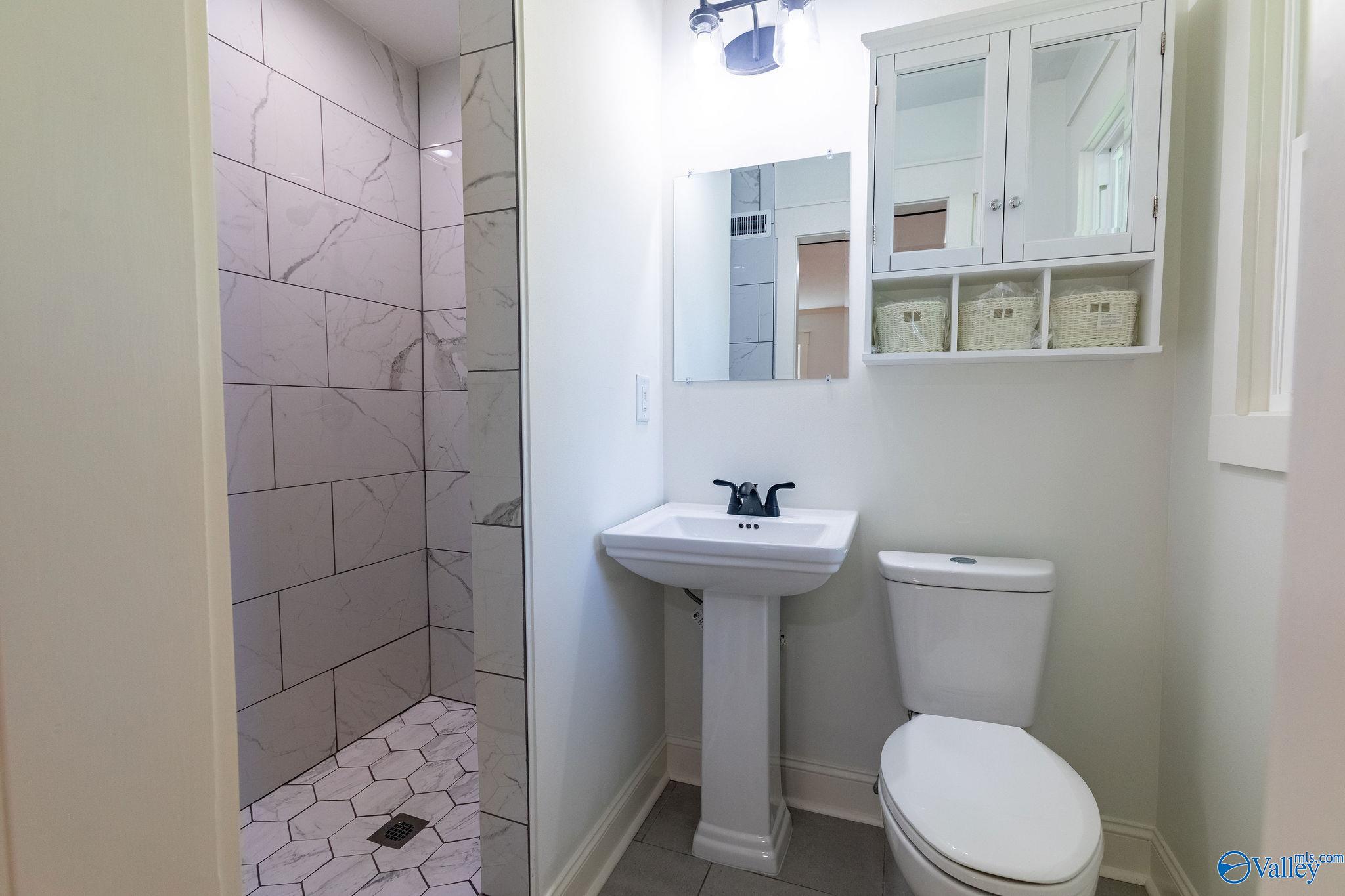 212 Elsmore Boulevard