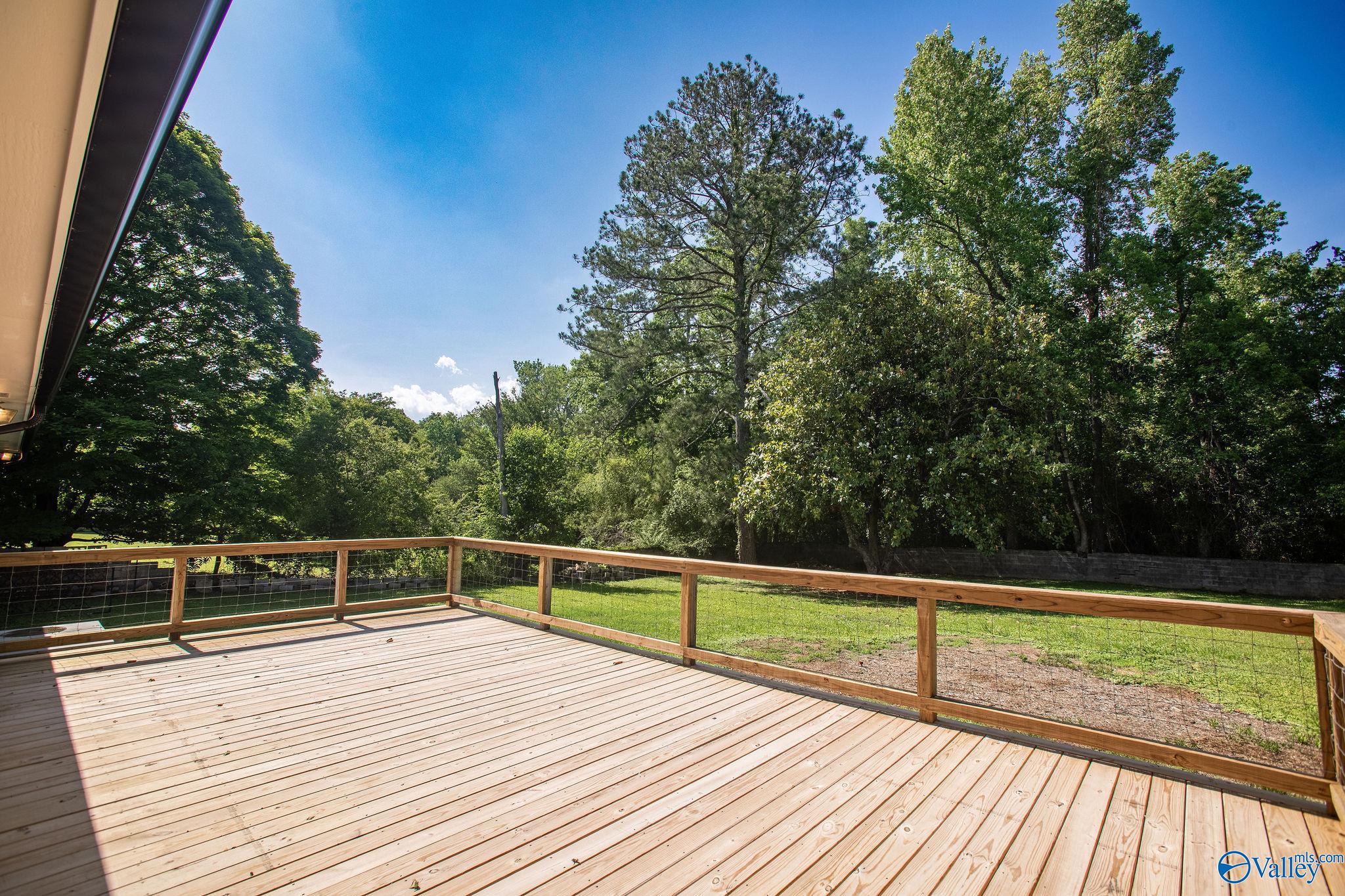 212 Elsmore Boulevard