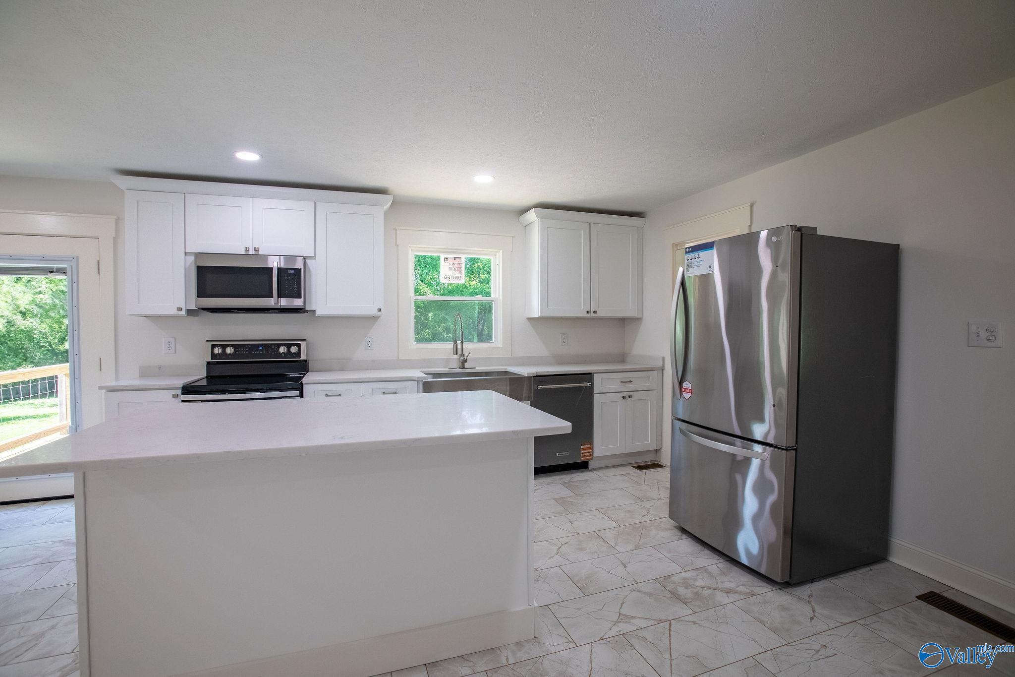 212 Elsmore Boulevard