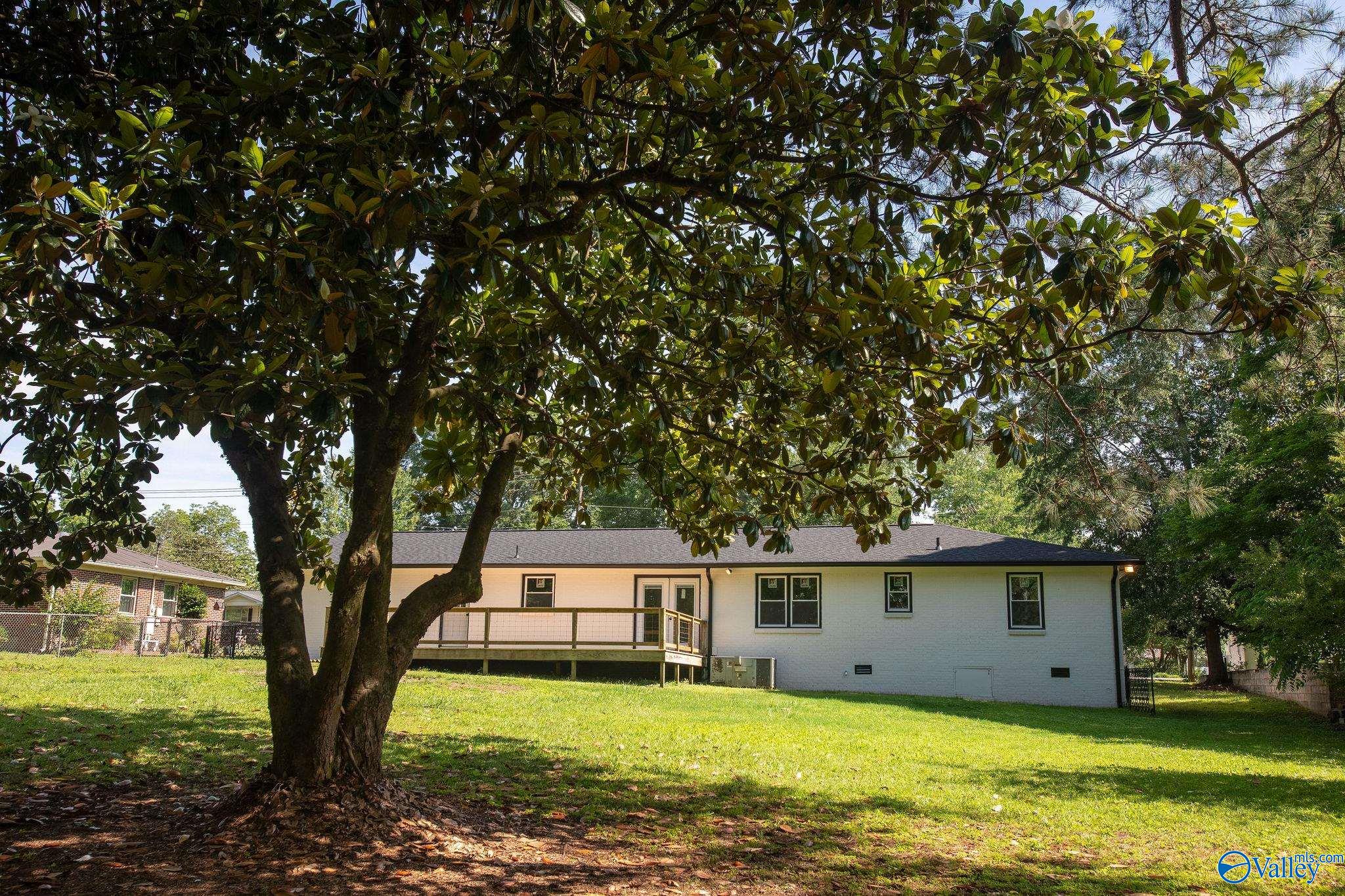 212 Elsmore Boulevard