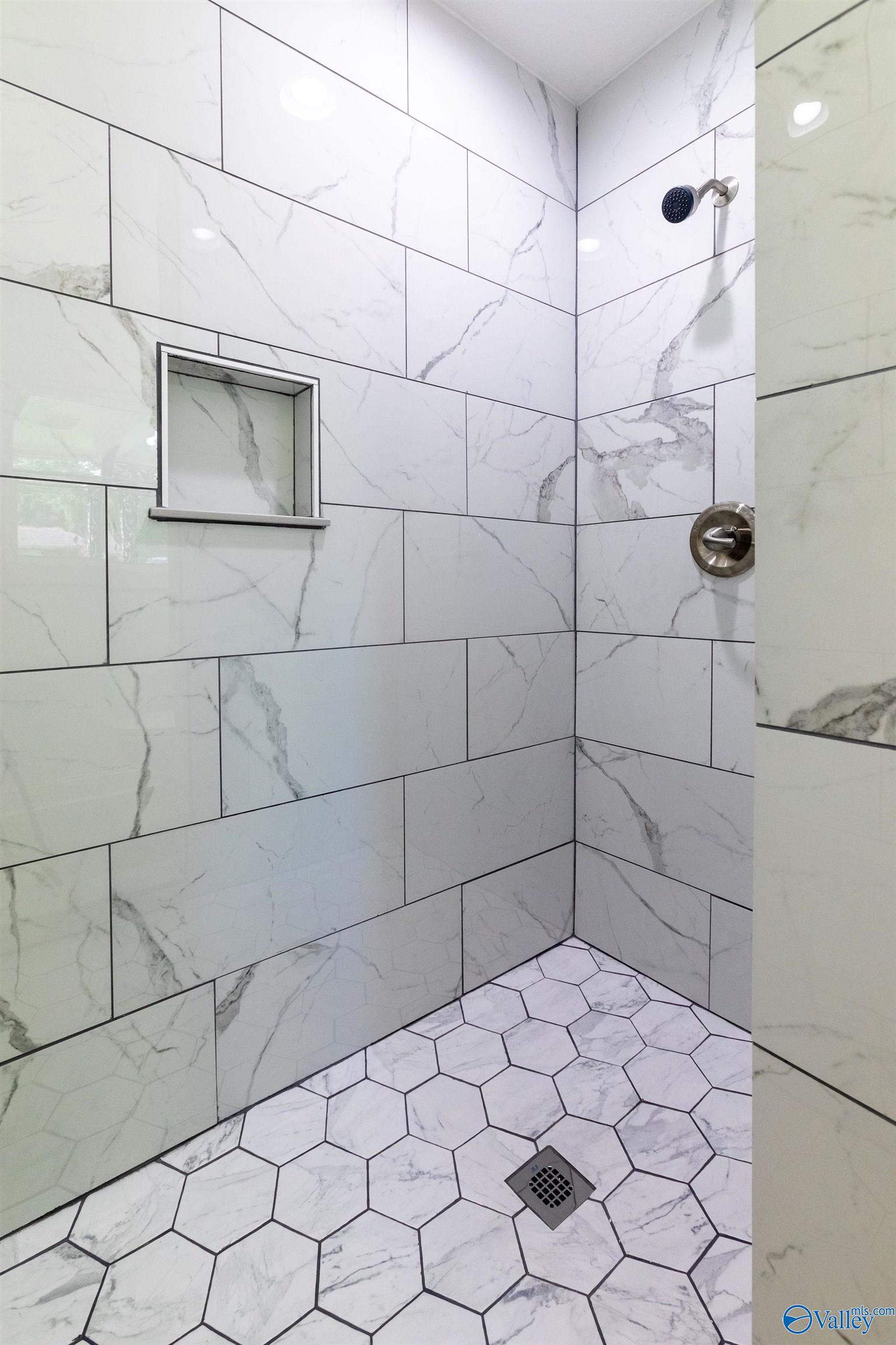 212 Elsmore Boulevard