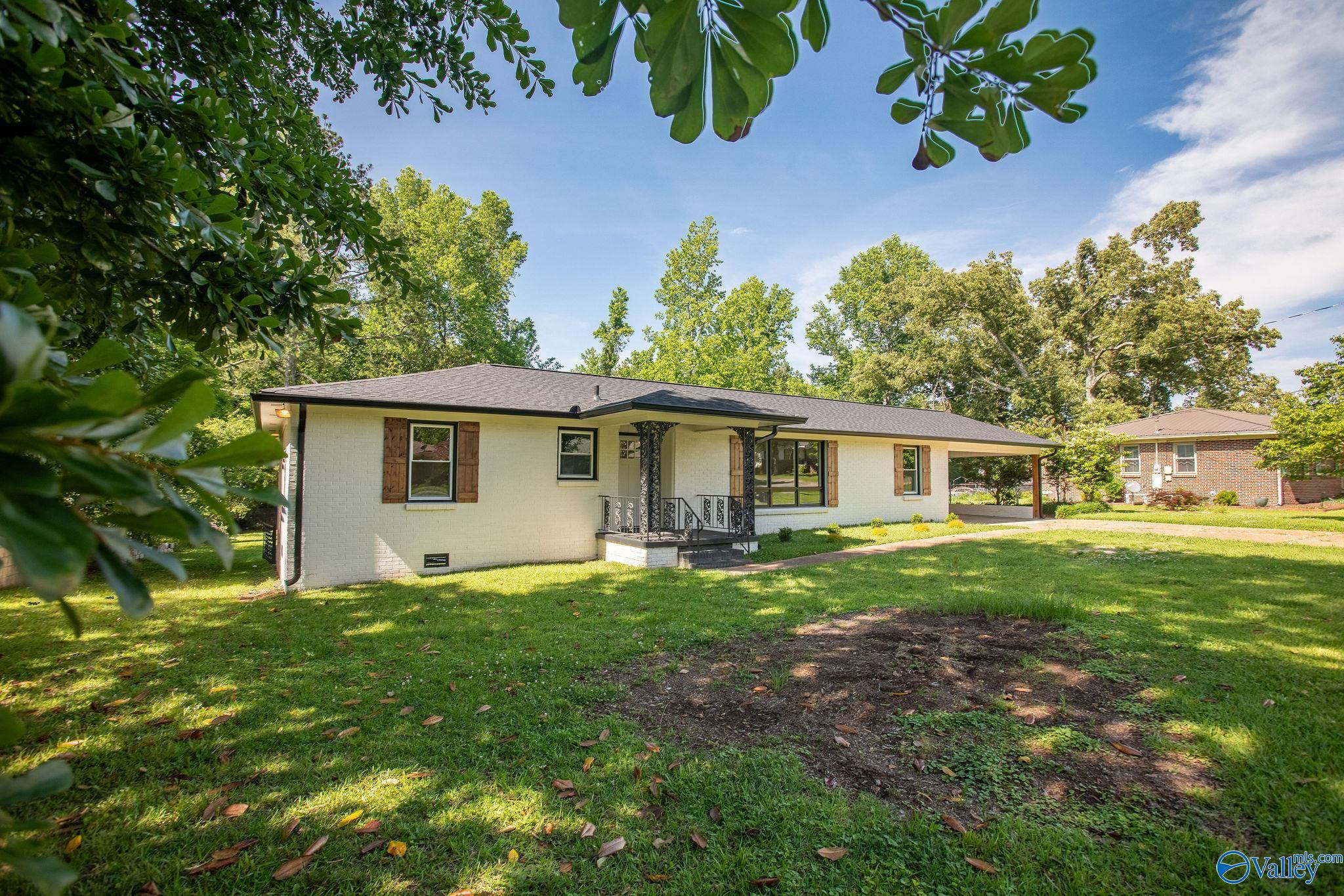 212 Elsmore Boulevard