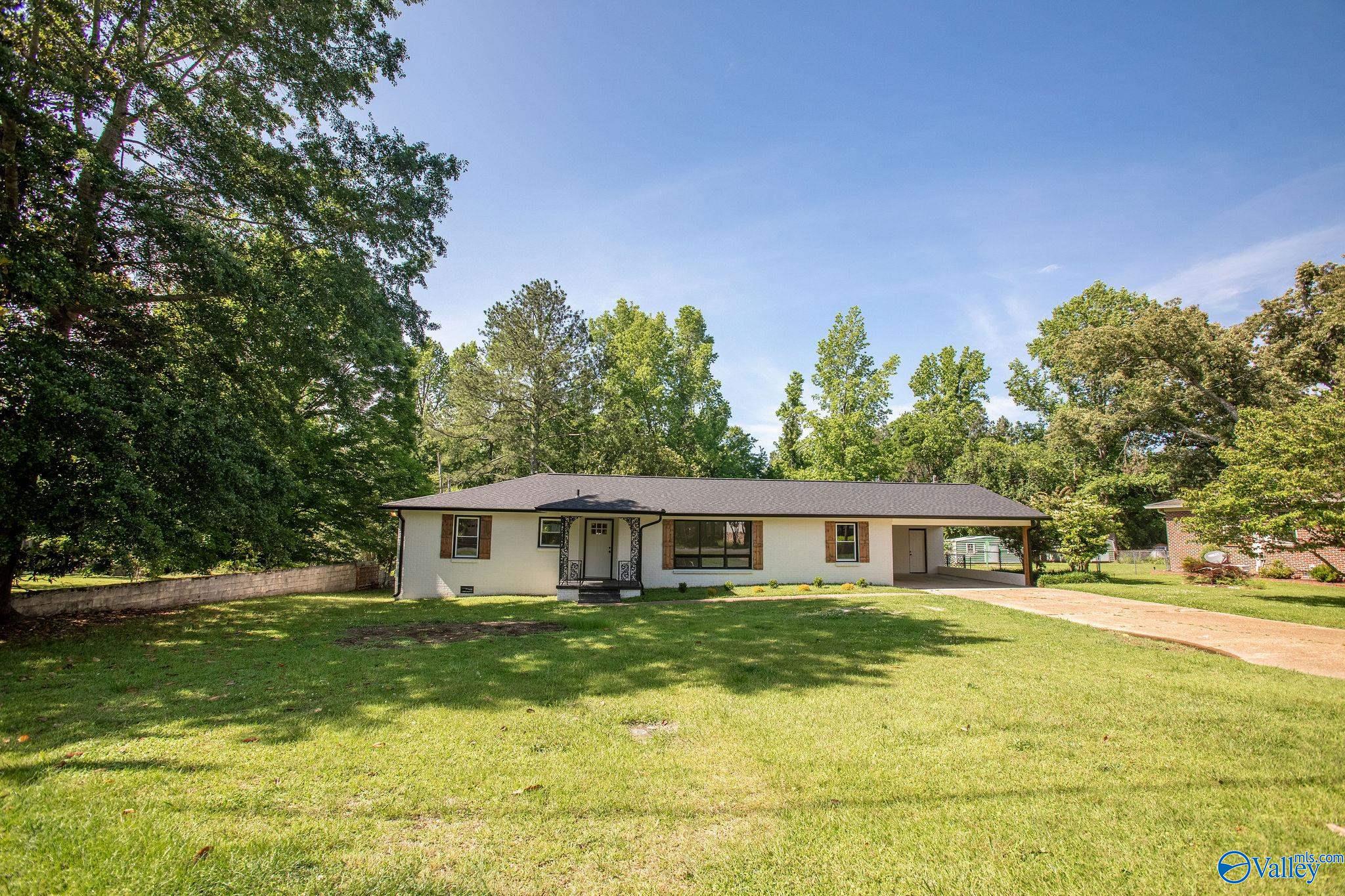 212 Elsmore Boulevard