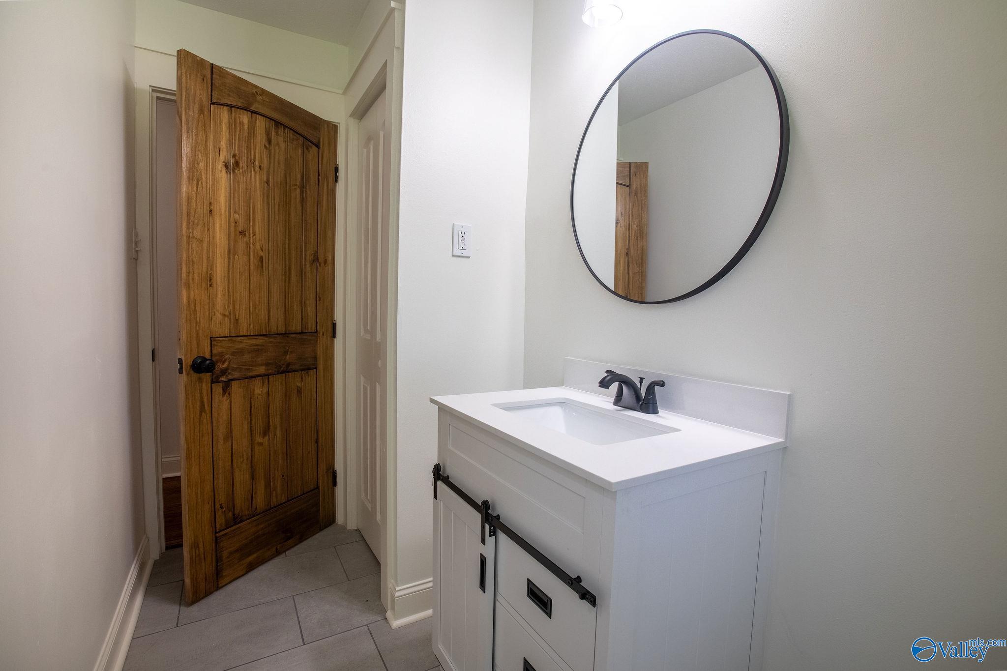 212 Elsmore Boulevard