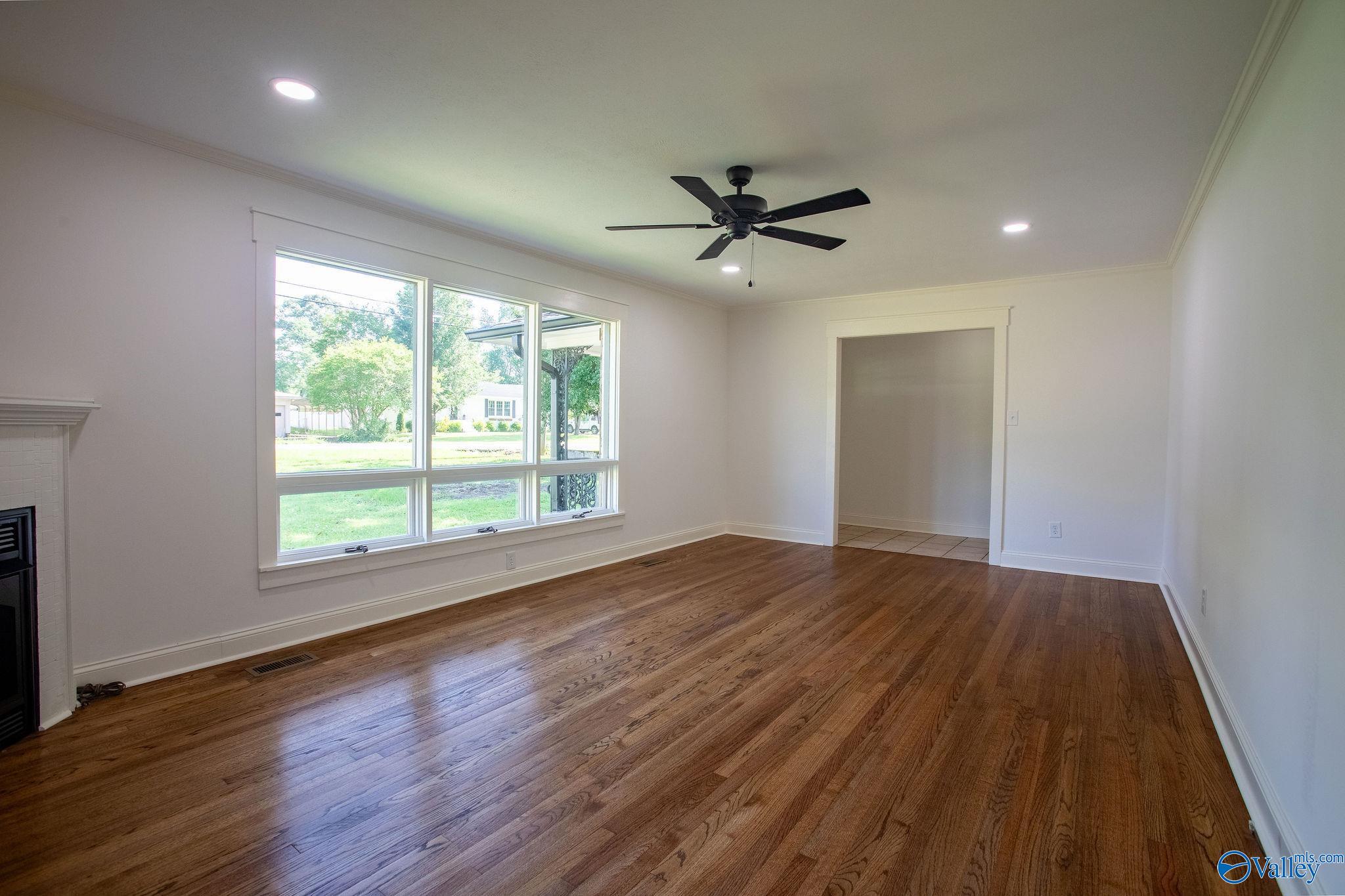 212 Elsmore Boulevard