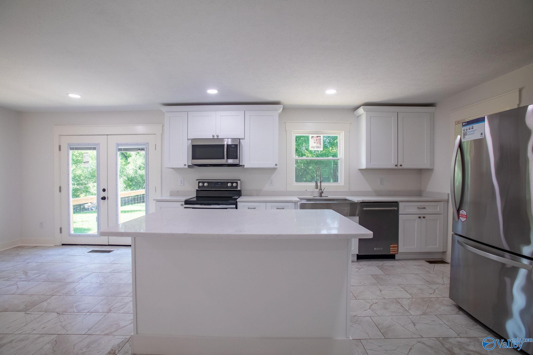 212 Elsmore Boulevard