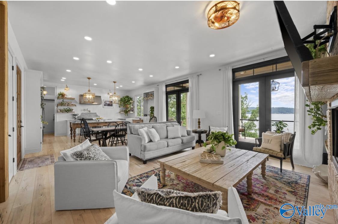 333 Greensport Ferry Road