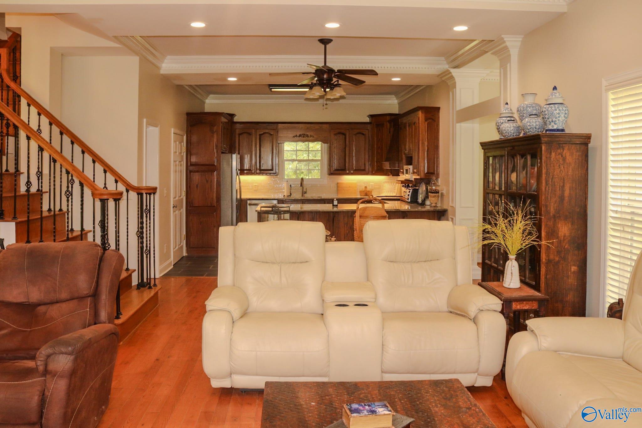 352 Pleasant Valley Road