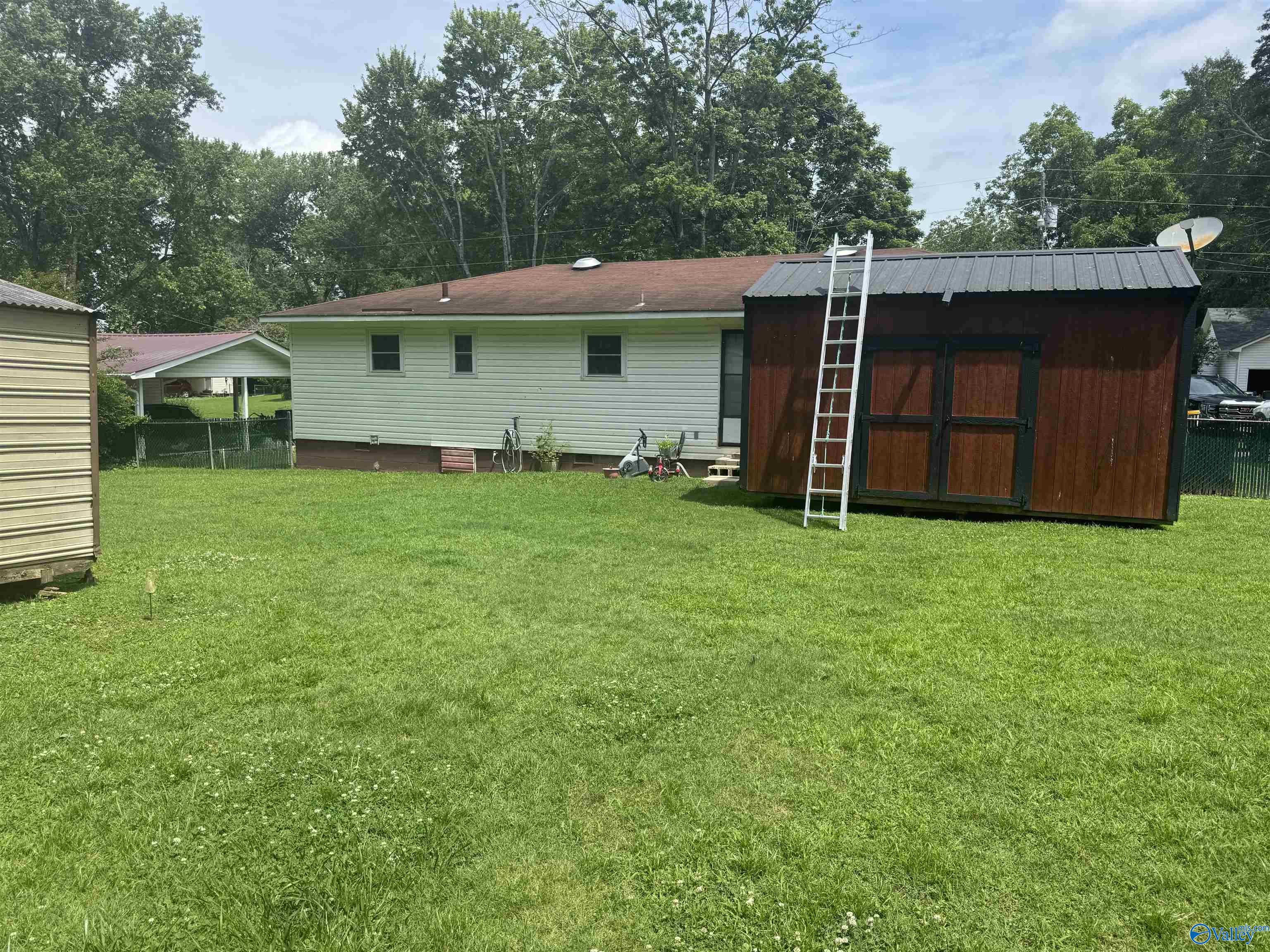 172 Charlotte Avenue