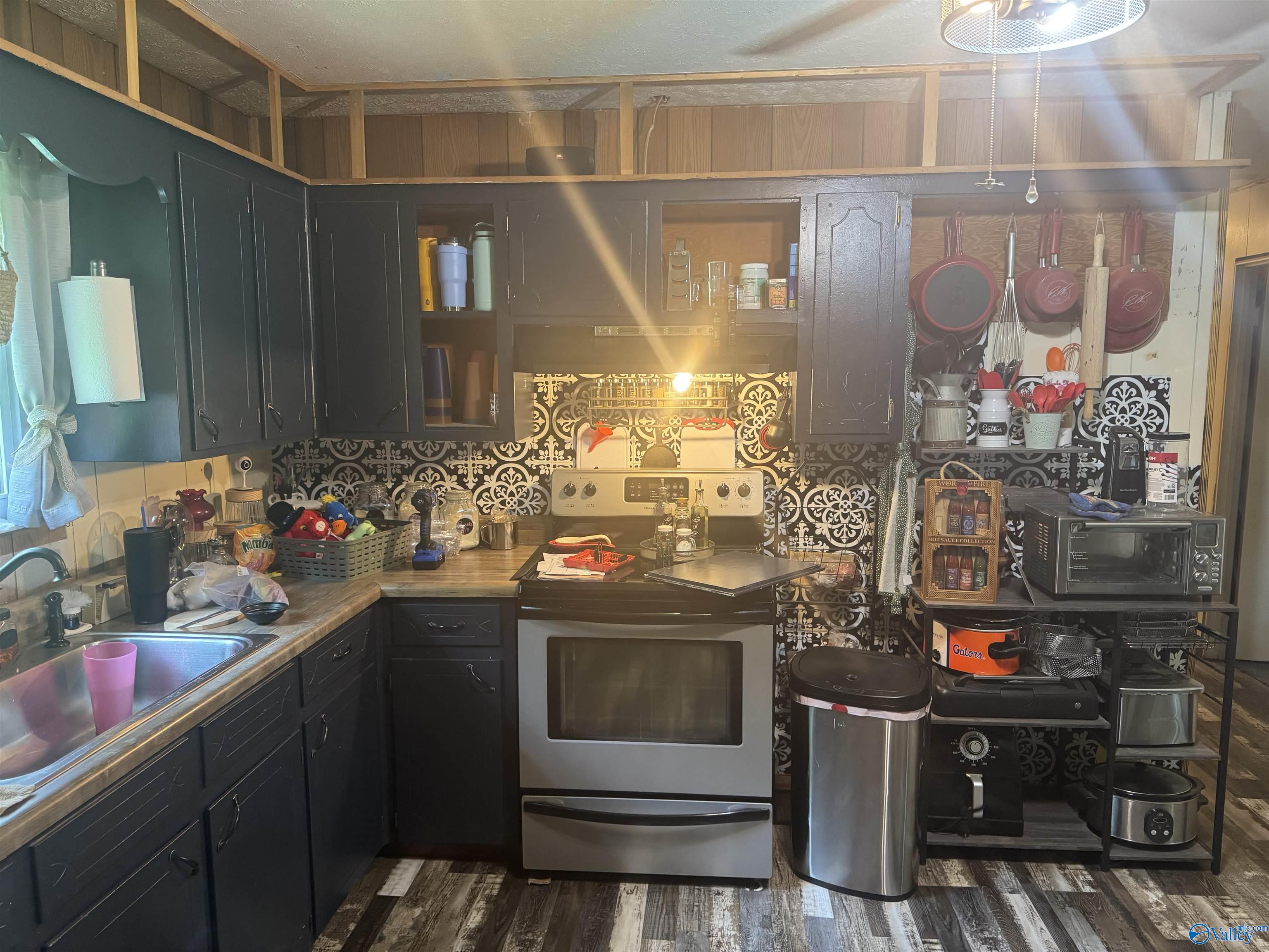 172 Charlotte Avenue