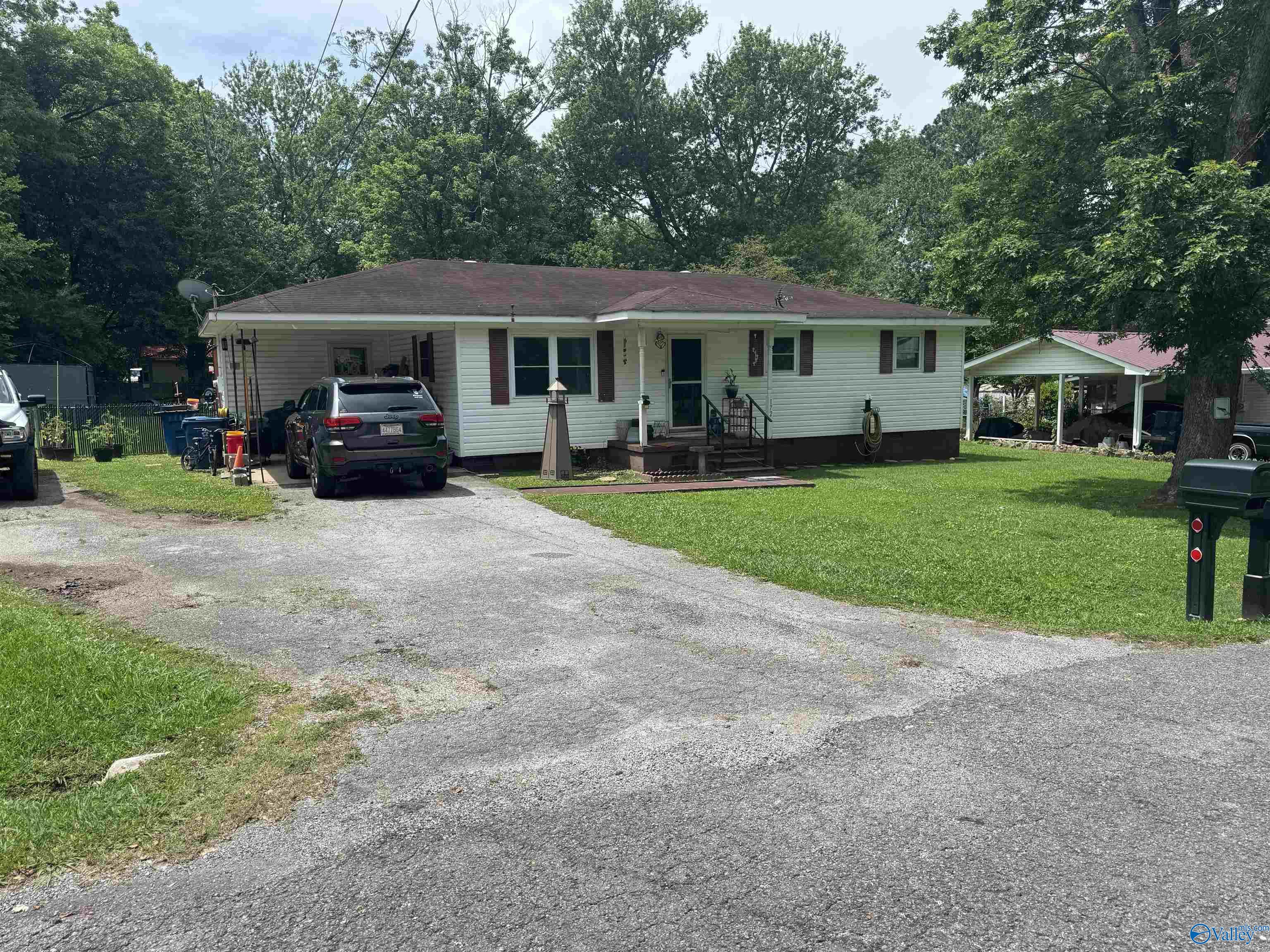 172 Charlotte Avenue