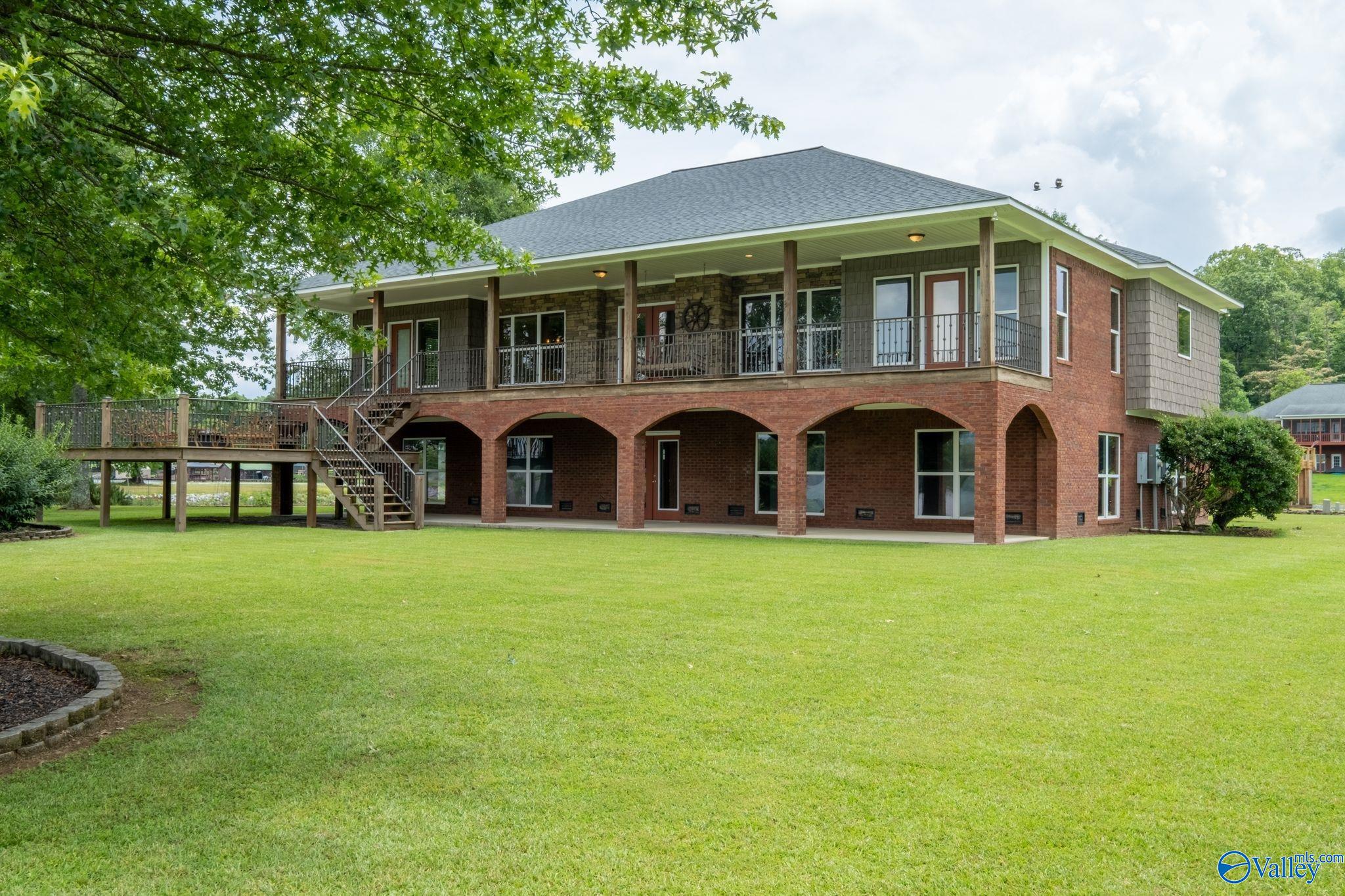 812 East Haven Drive