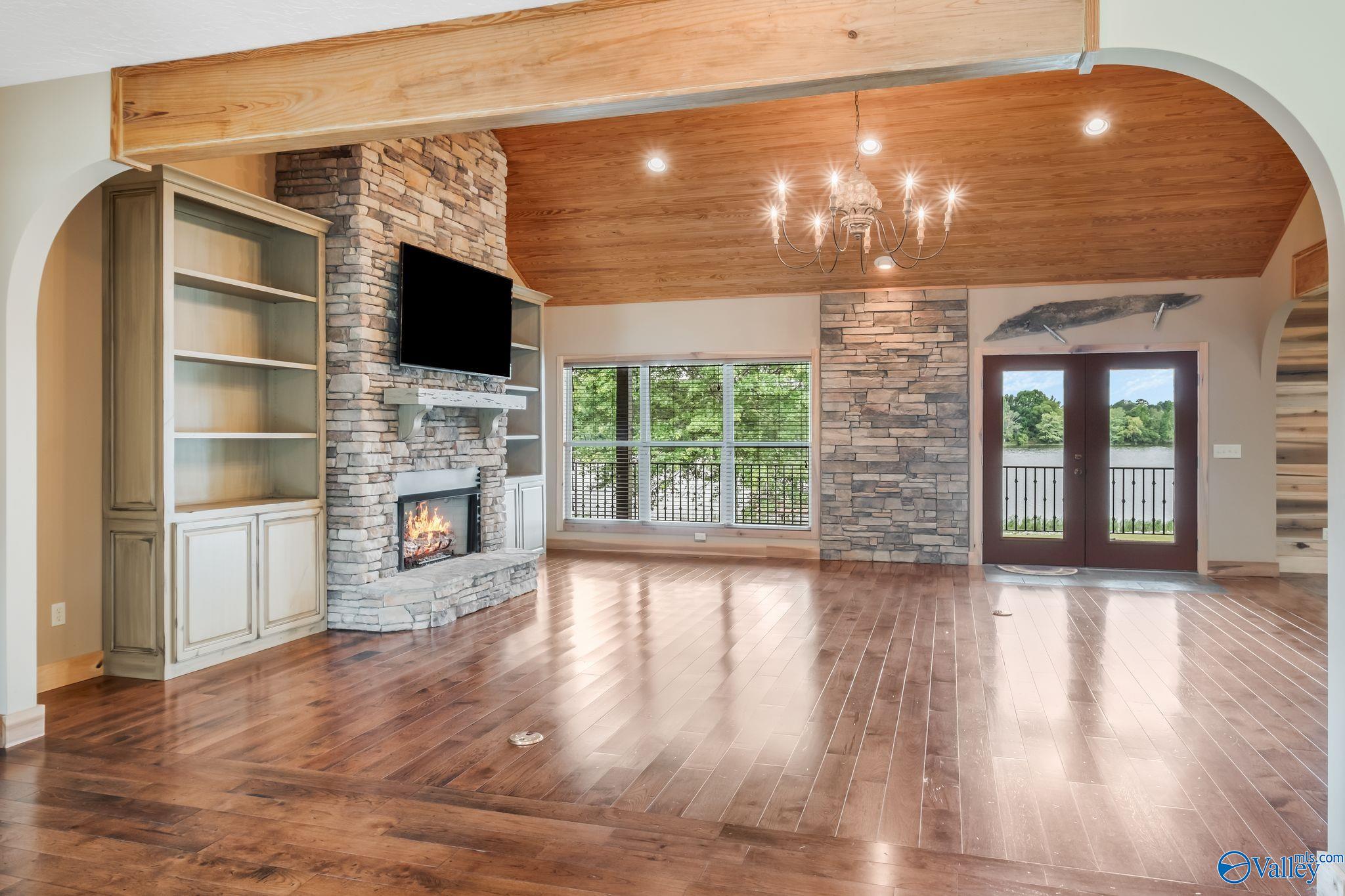 812 East Haven Drive