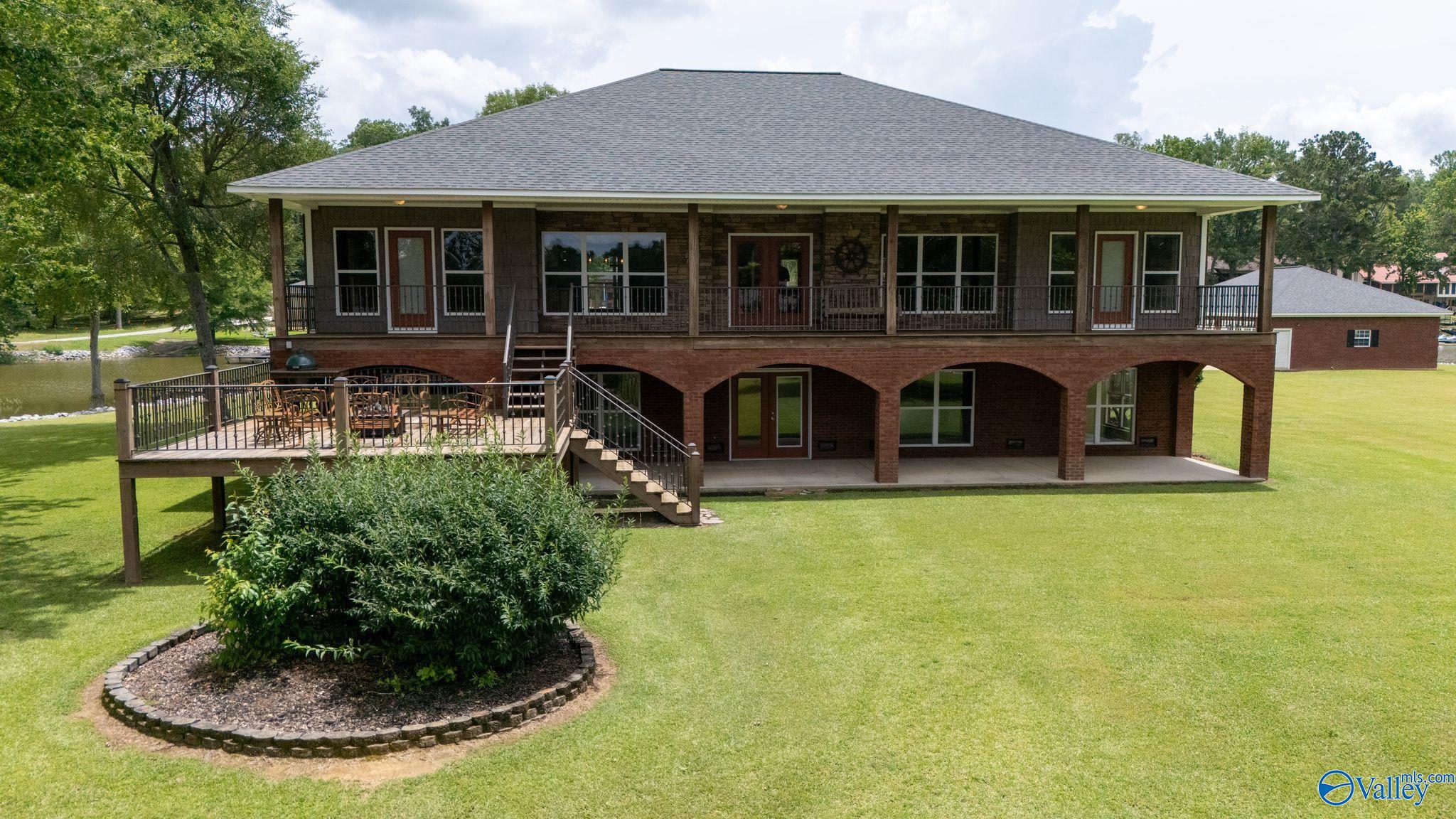 812 East Haven Drive