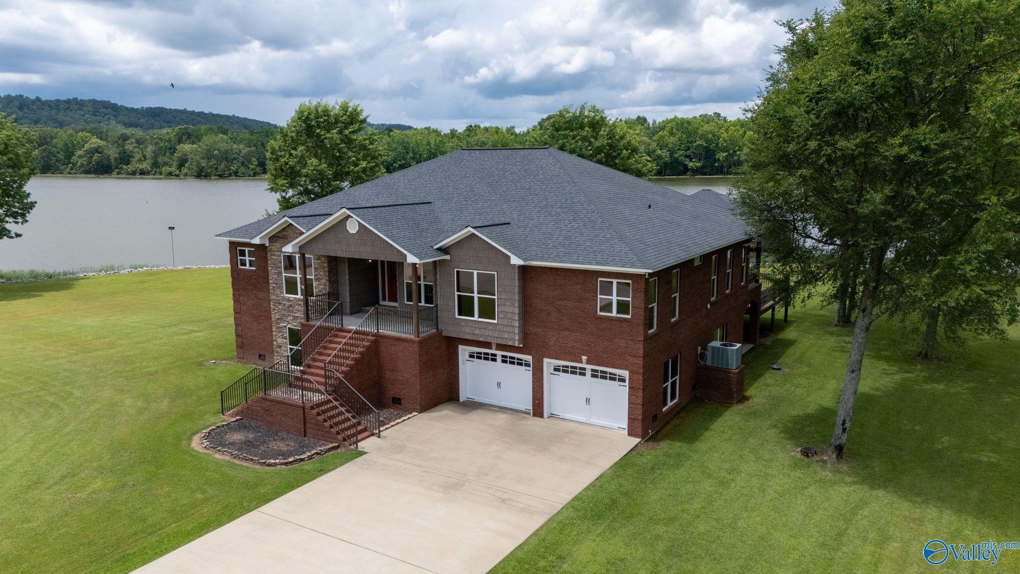 812 East Haven Drive