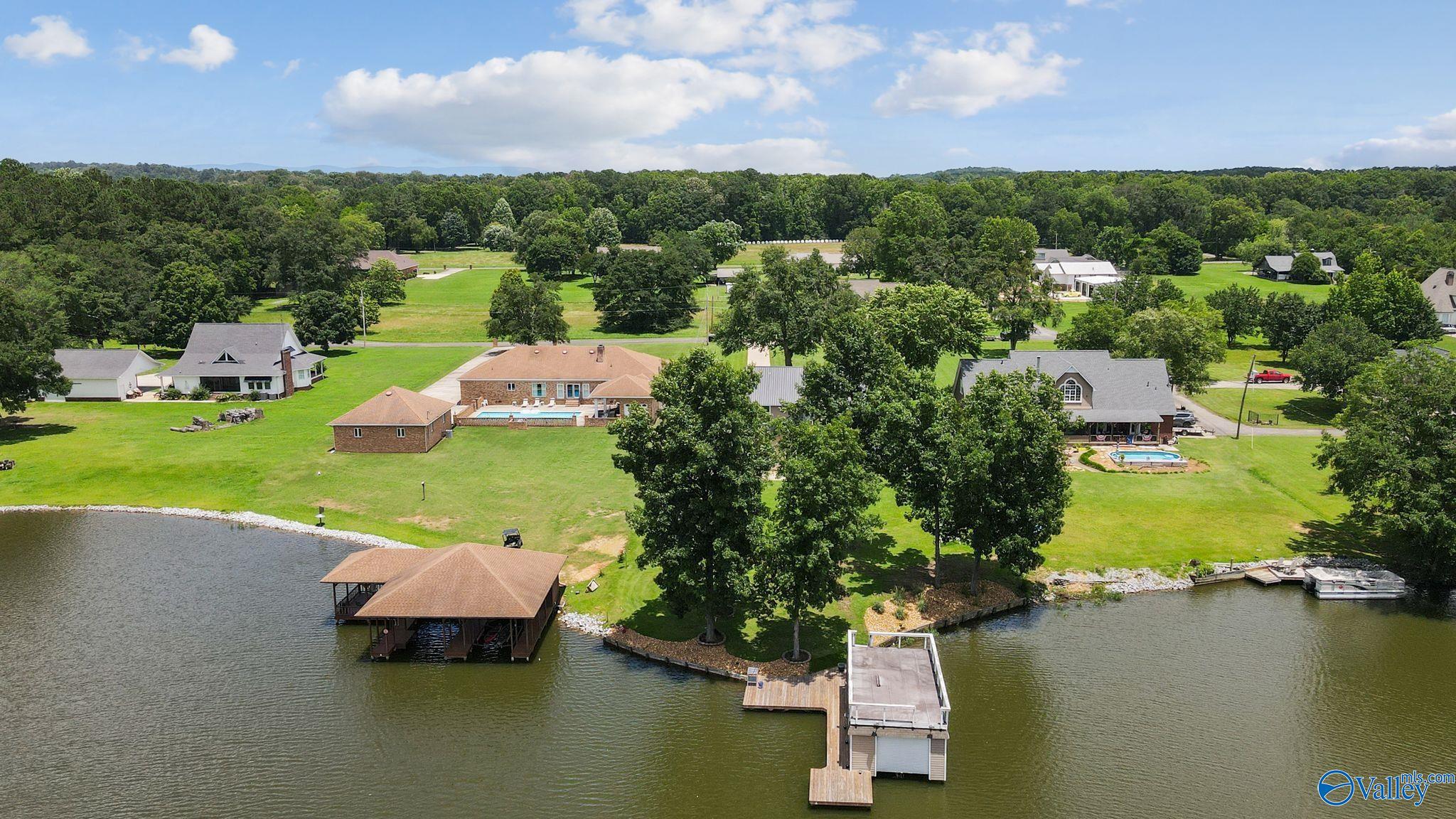 919 Colquitt Road