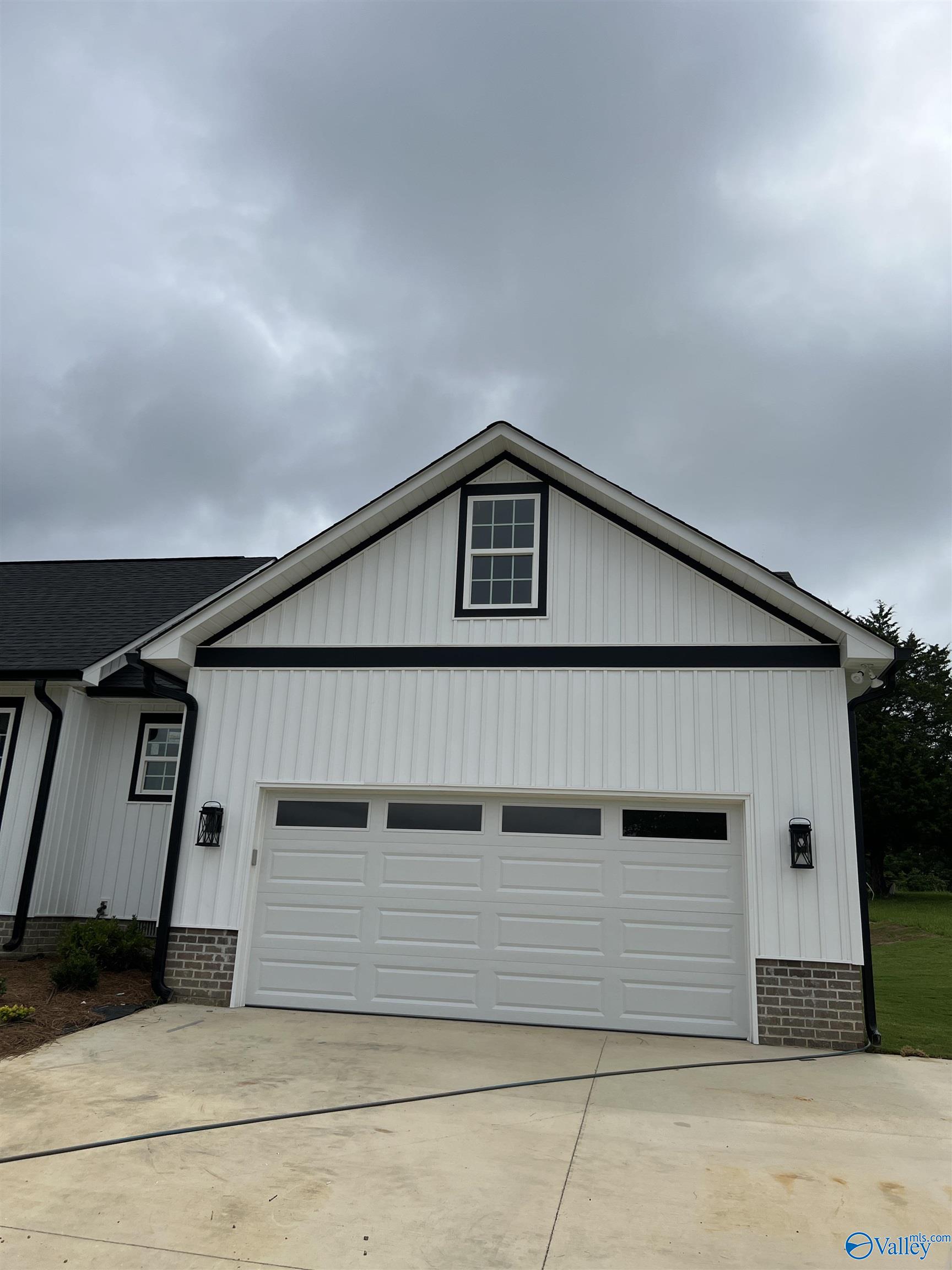 2385 Cedar Ridge Circle