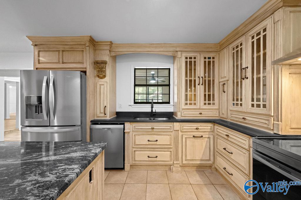 300 Aqua Vista Drive W