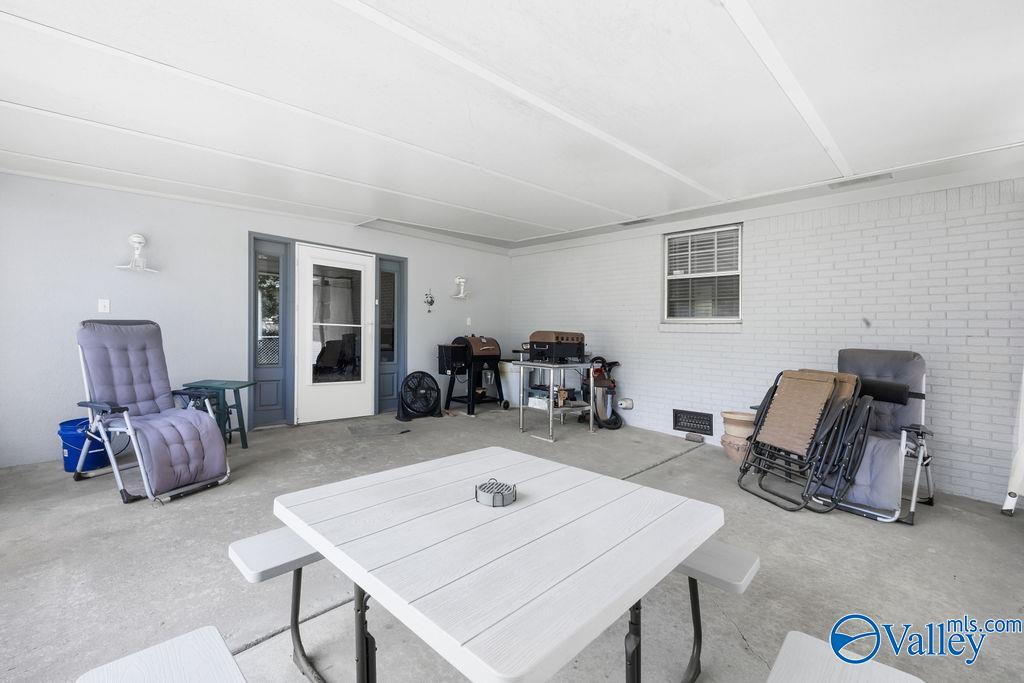 2513 Barnes Drive
