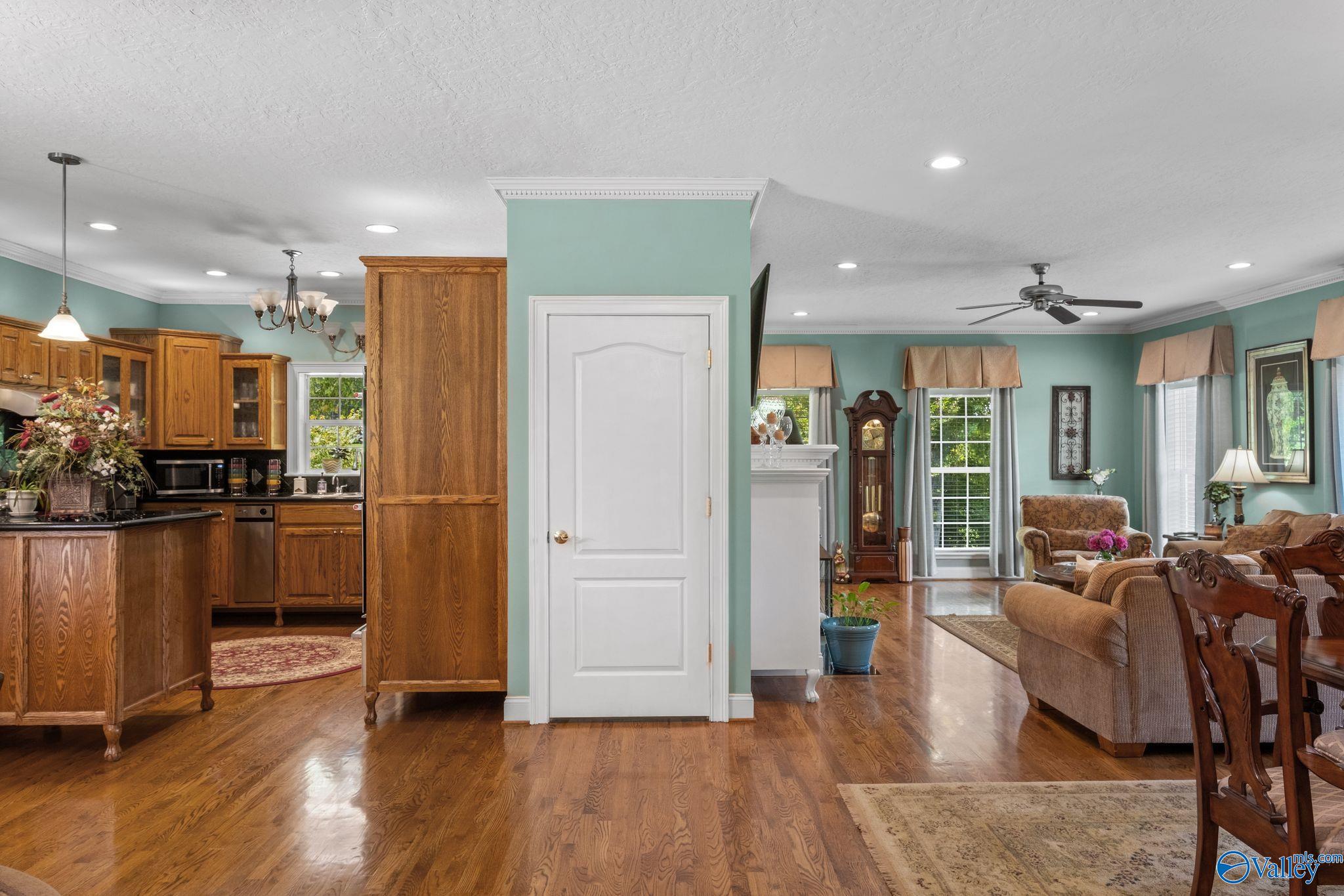 556 Hardie Lane